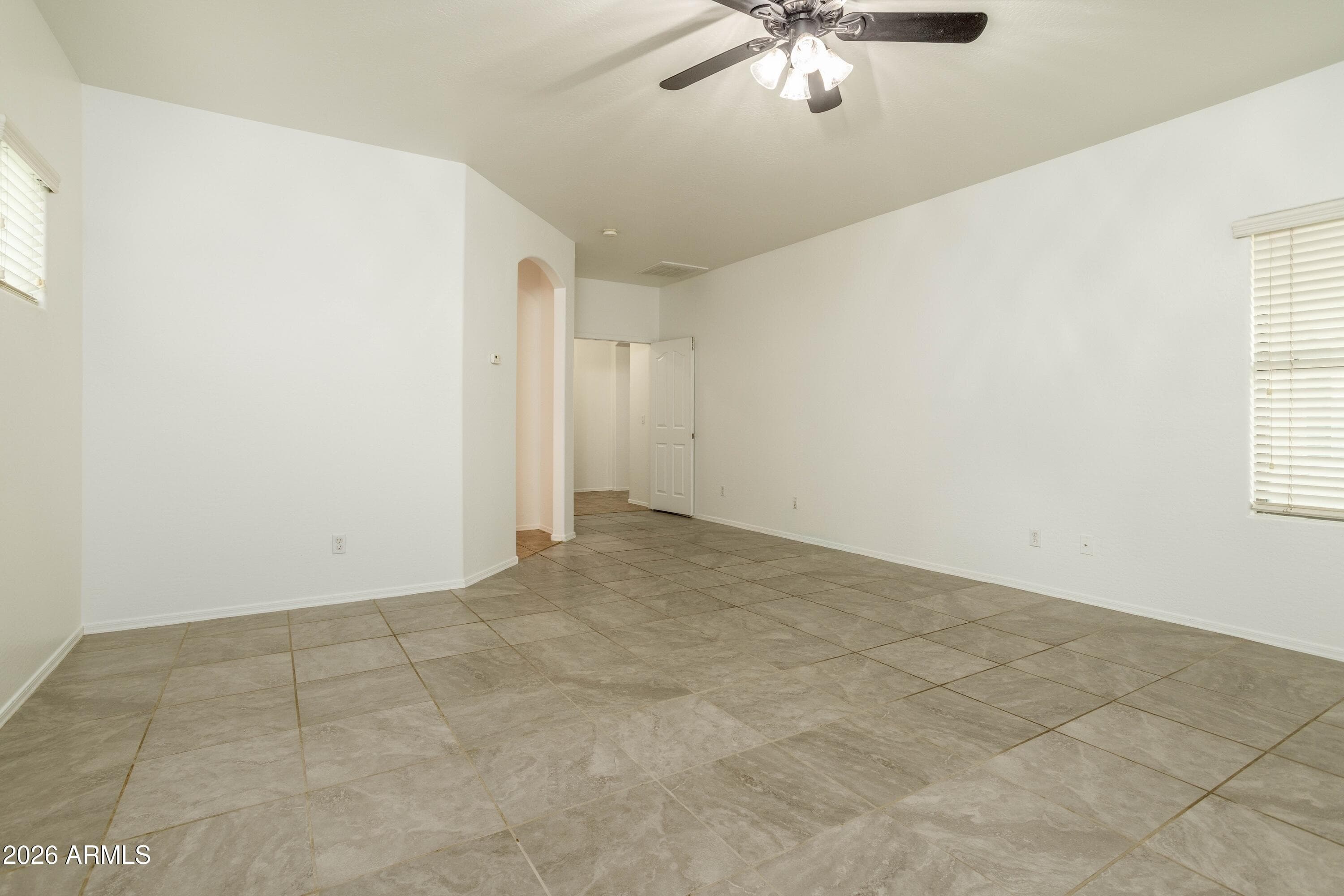 12175 W LOCUST Lane, Avondale, AZ 85323 — photo 10 of 33