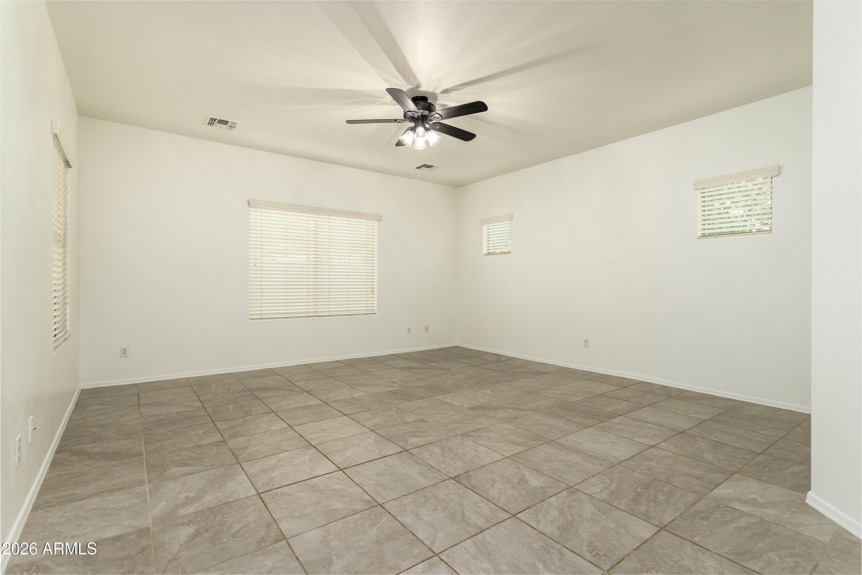 12175 W LOCUST Lane, Avondale, AZ 85323 — photo 9 of 33