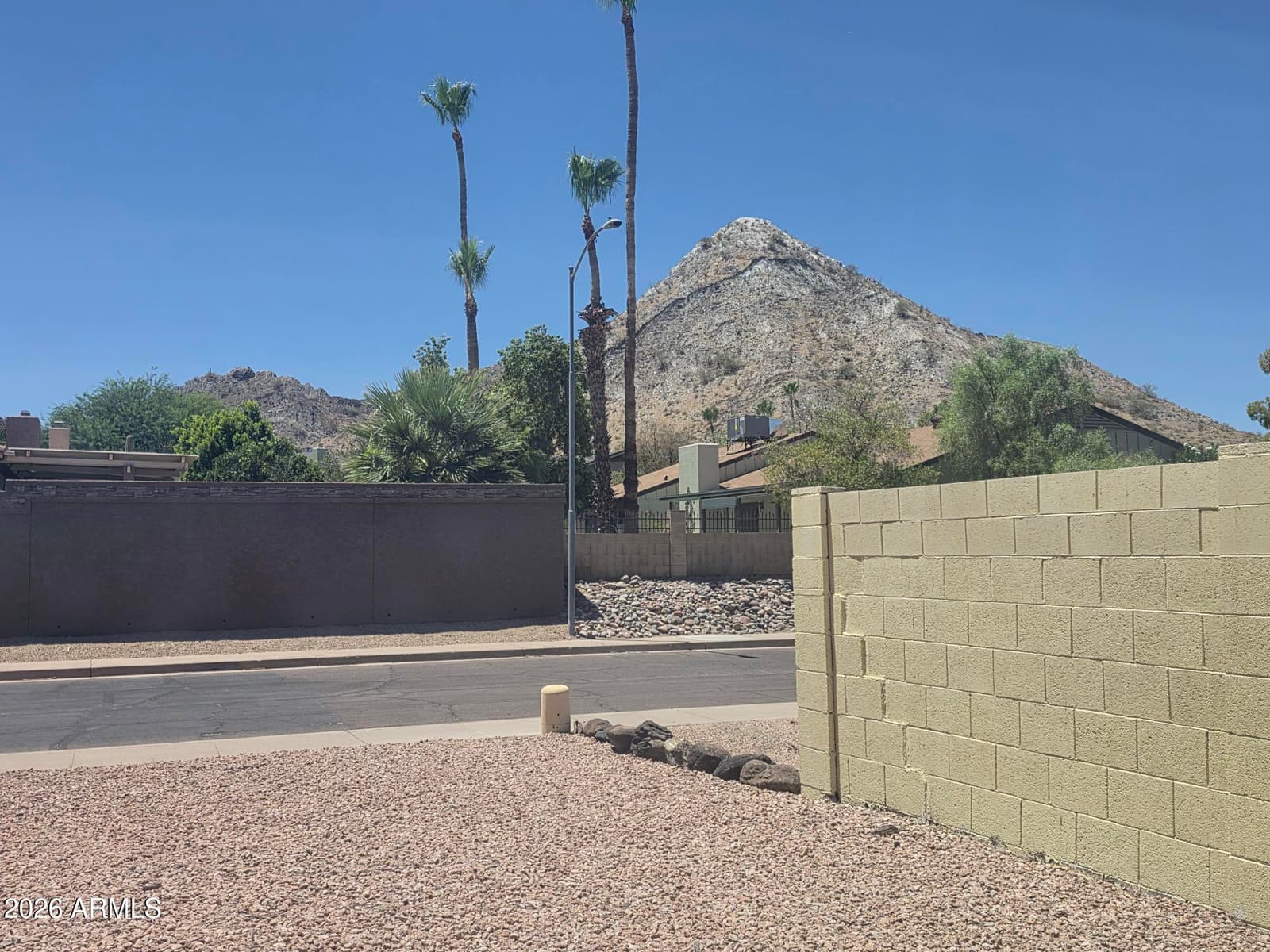 10843 N 23rd Street, Phoenix, AZ 85028 — photo 24 of 36