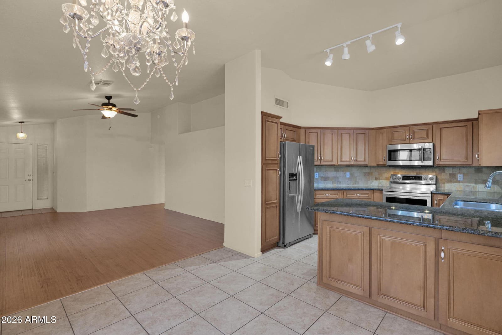 4003 E ANDERSON Drive, Phoenix, AZ 85032 — photo 3 of 25
