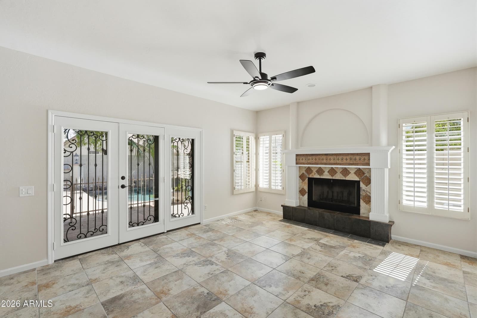 2232 E TAHITIAN Way, Gilbert, AZ 85234 — photo 4 of 29