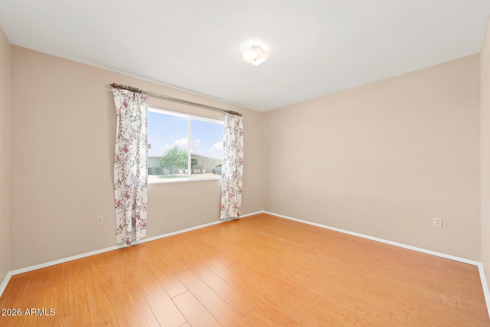 10420 W CORTE DEL SOL OESTE, Sun City, AZ 85351 — photo 5 of 29