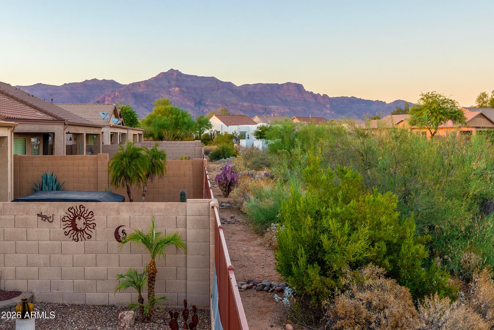 8193 S PIONEER Court, Gold Canyon, AZ 85118 — photo 11 of 43