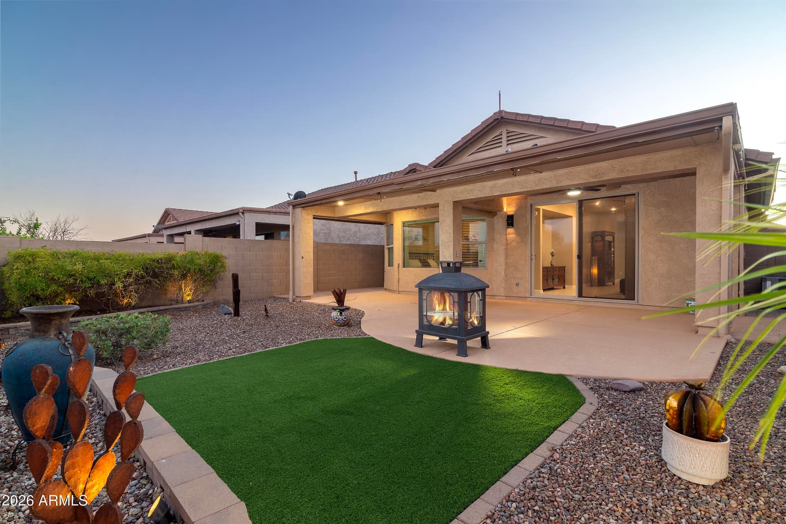 8193 S PIONEER Court, Gold Canyon, AZ 85118 — photo 10 of 43