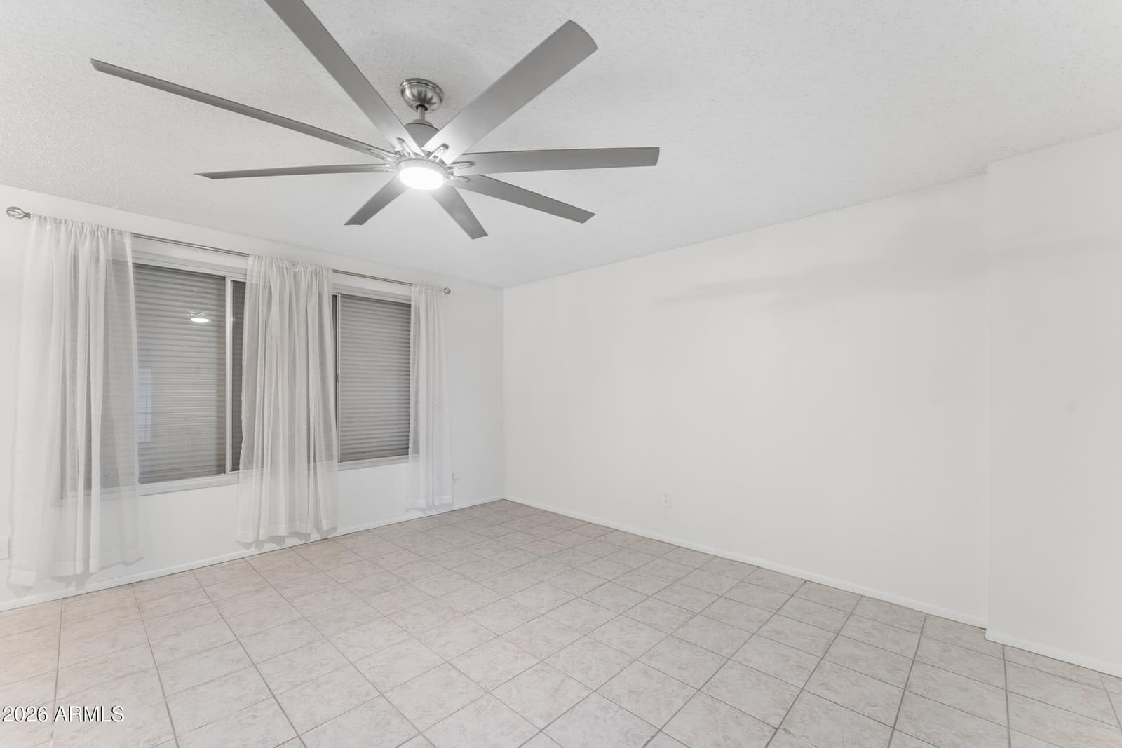 4546 N 15TH Avenue, Phoenix, AZ 85015 — photo 11 of 31