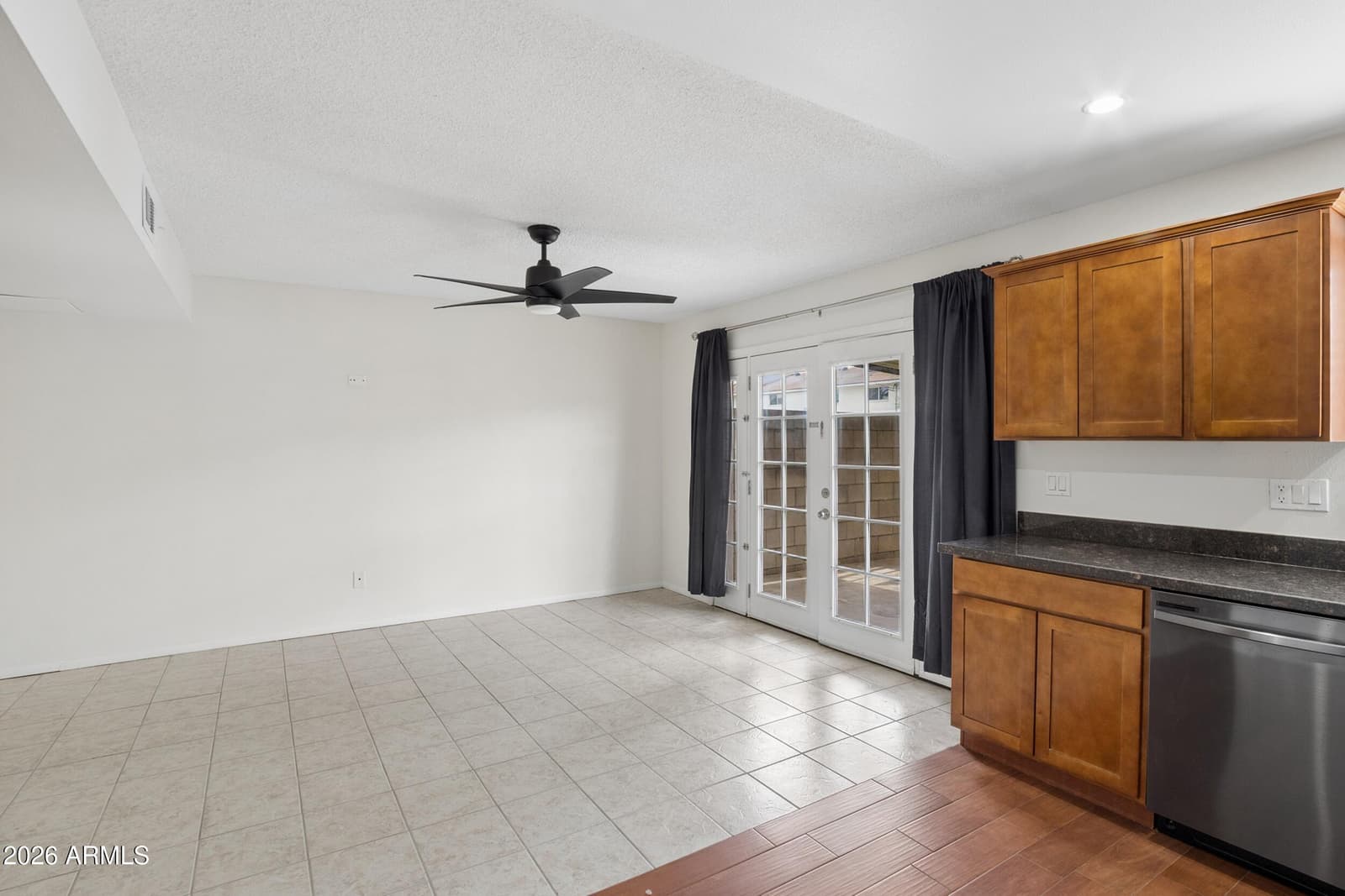 4546 N 15TH Avenue, Phoenix, AZ 85015 — photo 13 of 31