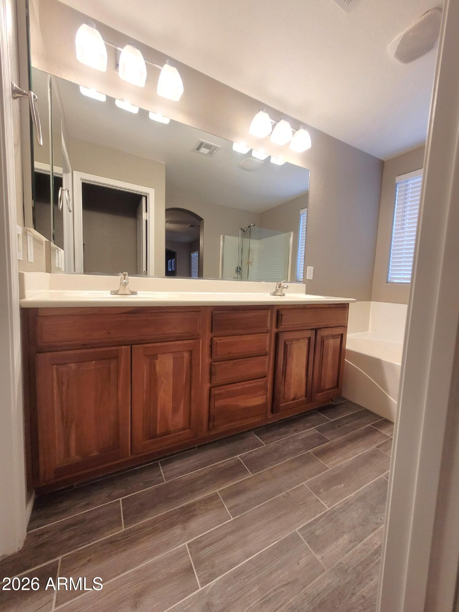 3801 E PARKVIEW Drive, Gilbert, AZ 85295 — photo 27 of 48