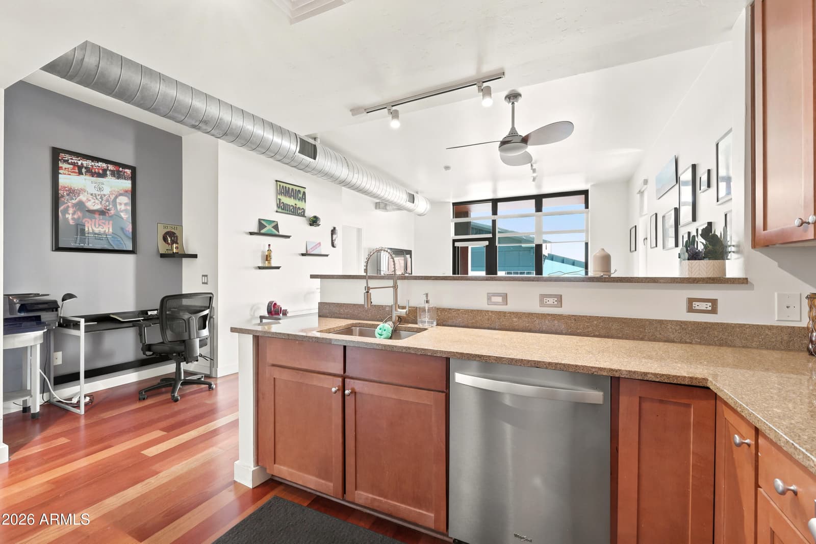 310 S 4TH Street 1209, Phoenix, AZ 85004 — photo 5 of 29