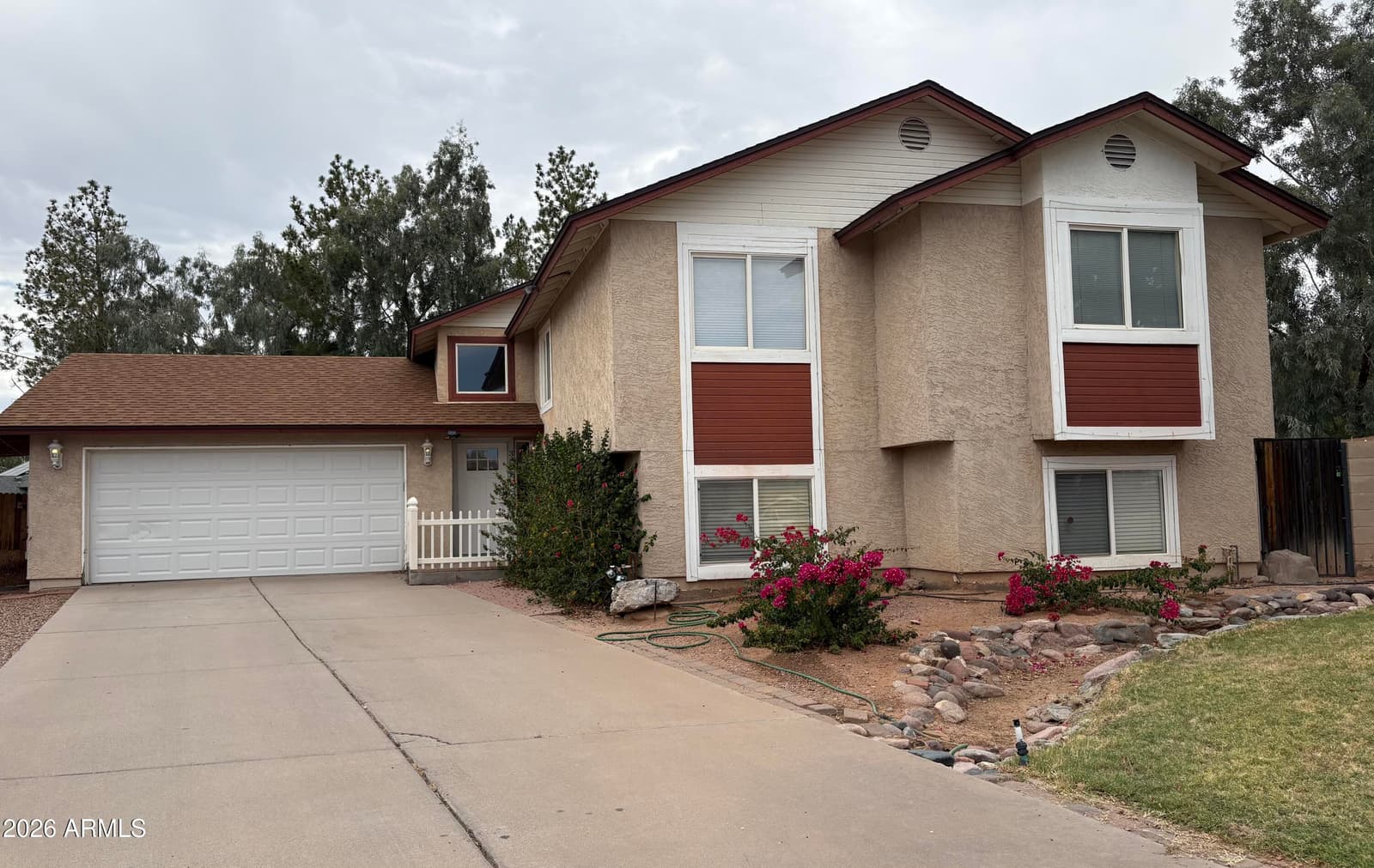 3832 E Dewberry Avenue, Mesa, AZ 85206