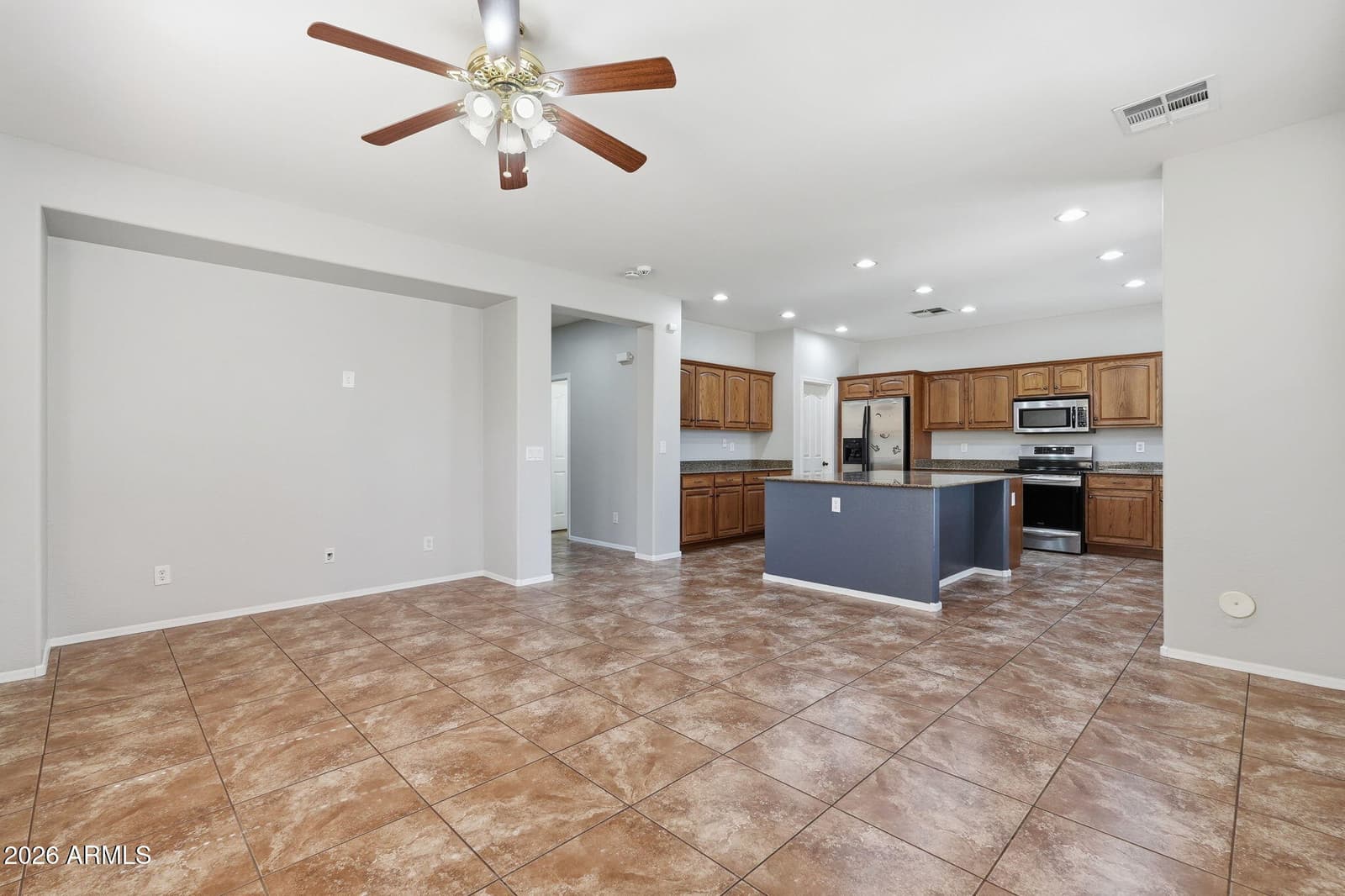 3246 E CARLA VISTA Drive, Gilbert, AZ 85295 — photo 3 of 46