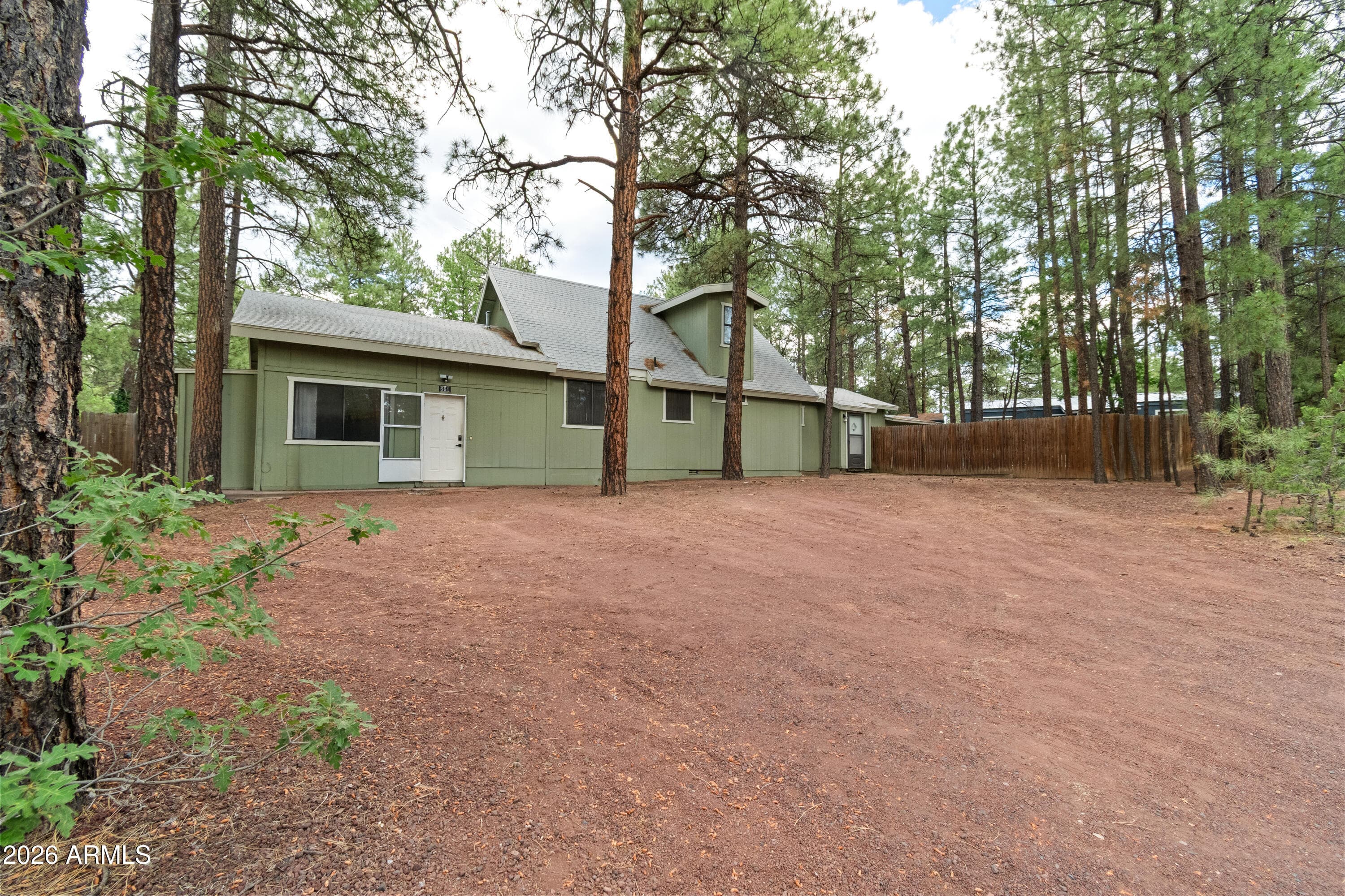 661 N 30th Avenue, Show Low, AZ 85901 — photo 1 of 40