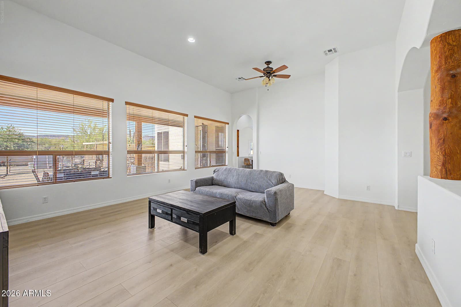 1120 E CIRCLE MOUNTAIN Road, New River, AZ 85087 — photo 11 of 61