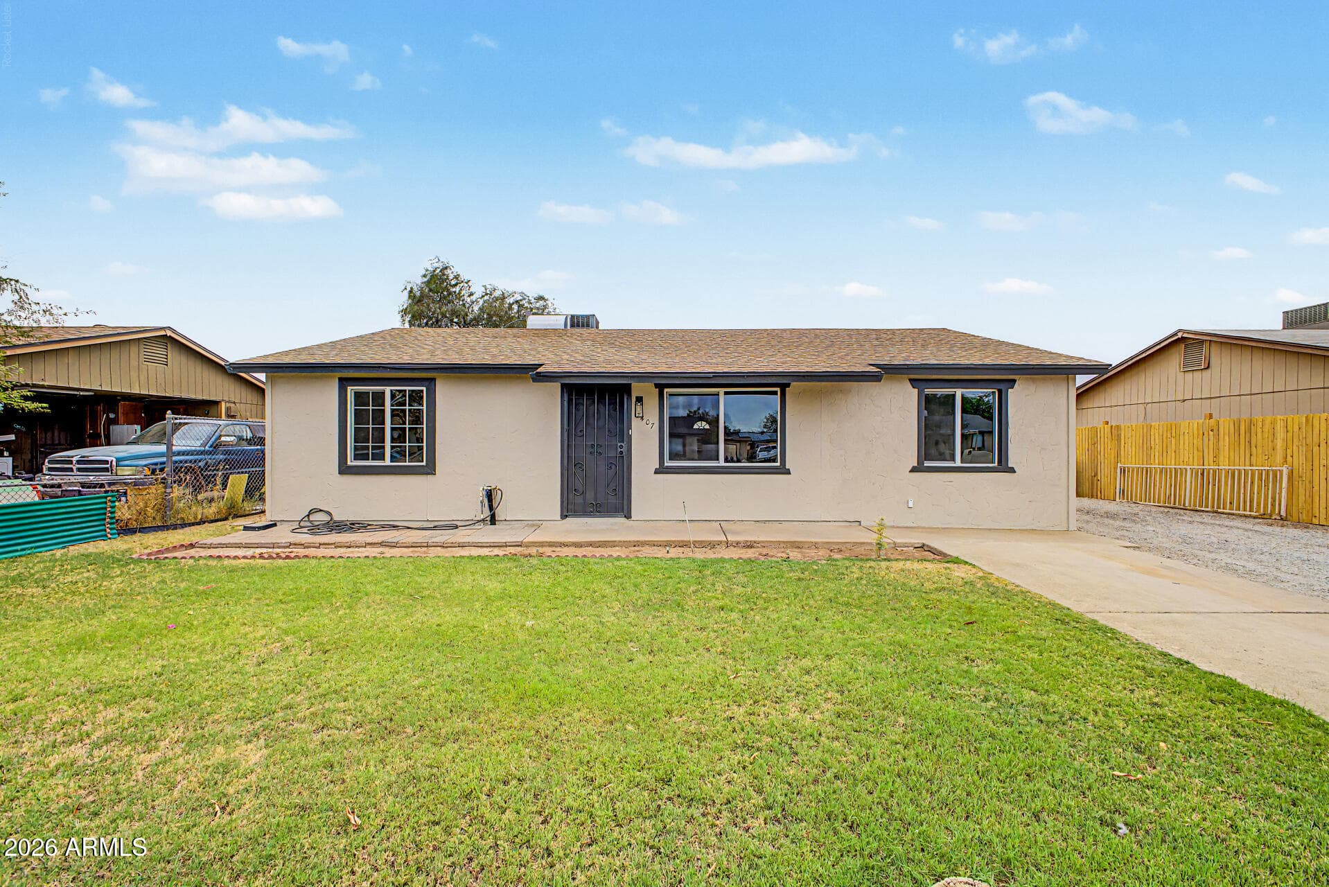 7407 W MONTE VISTA Road, Phoenix, AZ 85035 — photo 2 of 28