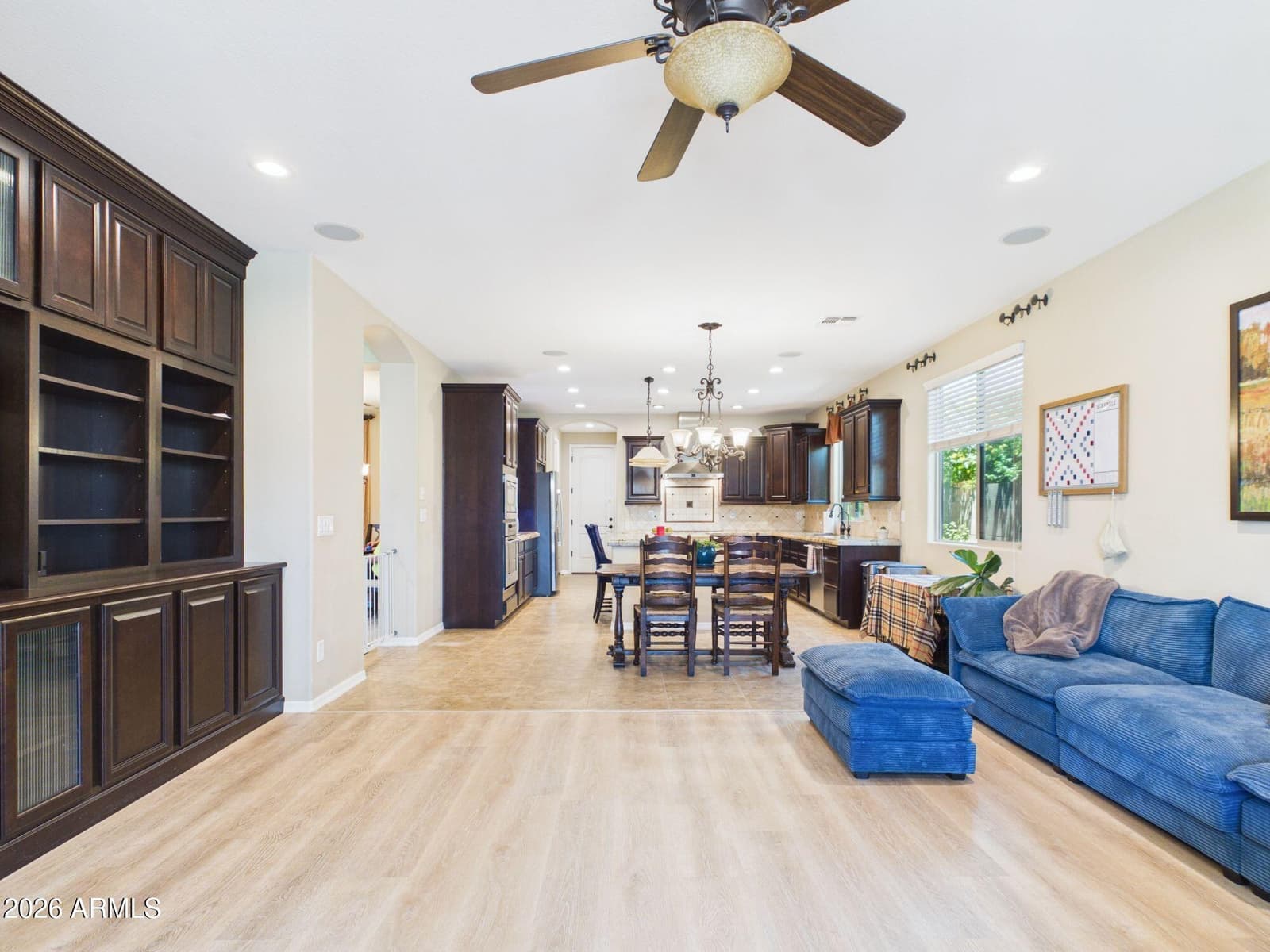 2567 E PENEDES Drive, Gilbert, AZ 85298 — photo 11 of 46