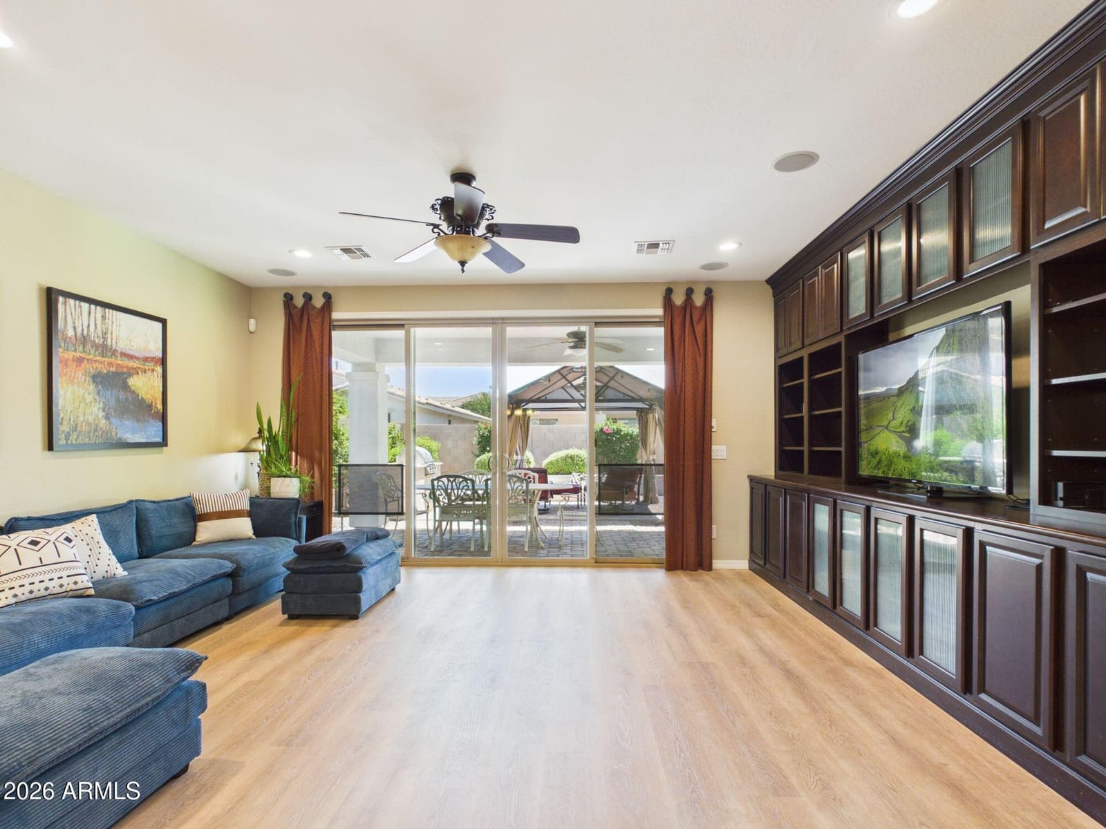 2567 E PENEDES Drive, Gilbert, AZ 85298 — photo 12 of 46