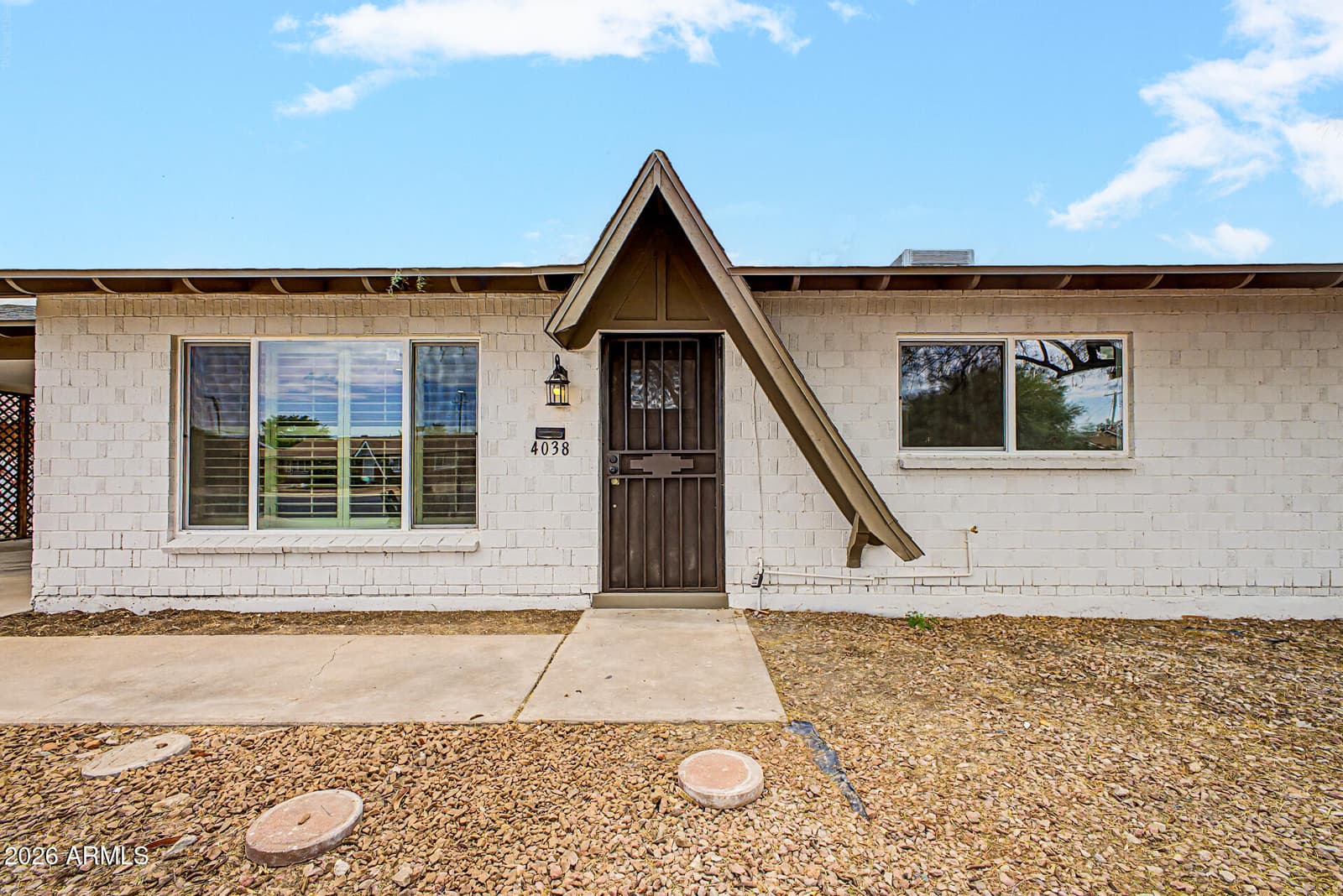 4038 W MARYLAND Avenue, Phoenix, AZ 85019 — photo 5 of 24