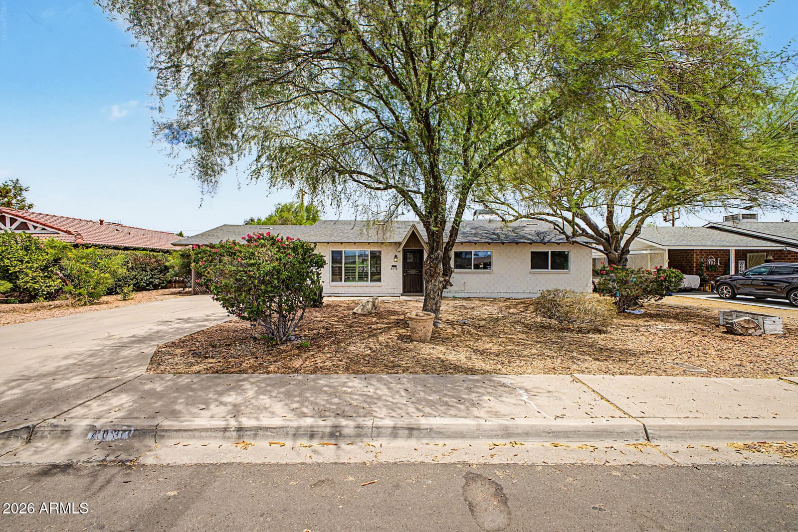 4038 W MARYLAND Avenue, Phoenix, AZ 85019 — photo 2 of 24