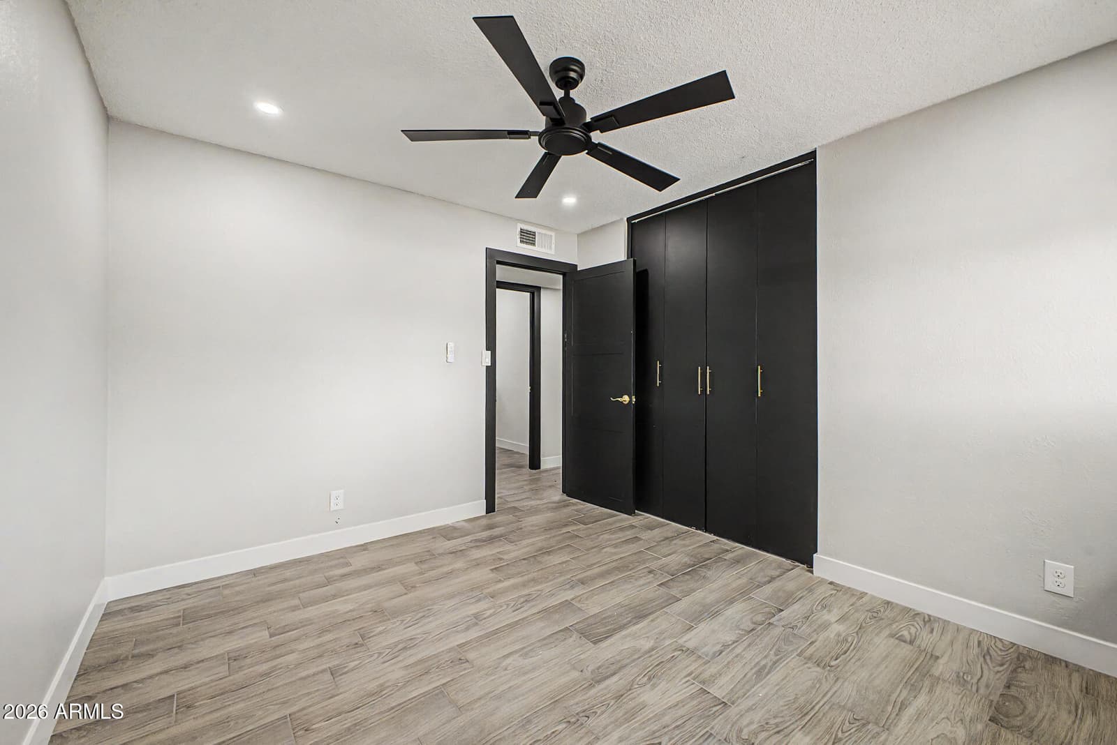 4038 W MARYLAND Avenue, Phoenix, AZ 85019 — photo 17 of 24