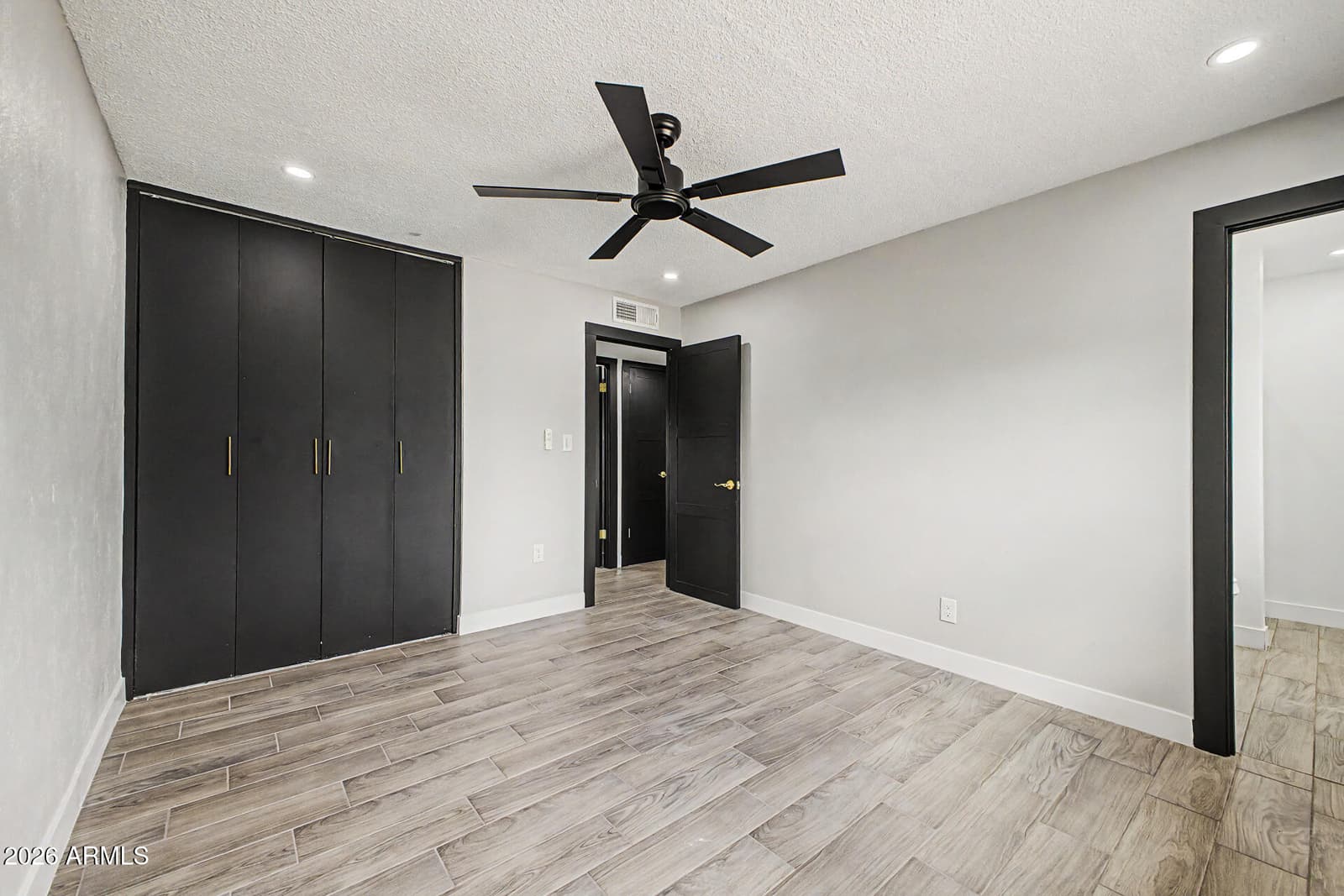 4038 W MARYLAND Avenue, Phoenix, AZ 85019 — photo 14 of 24