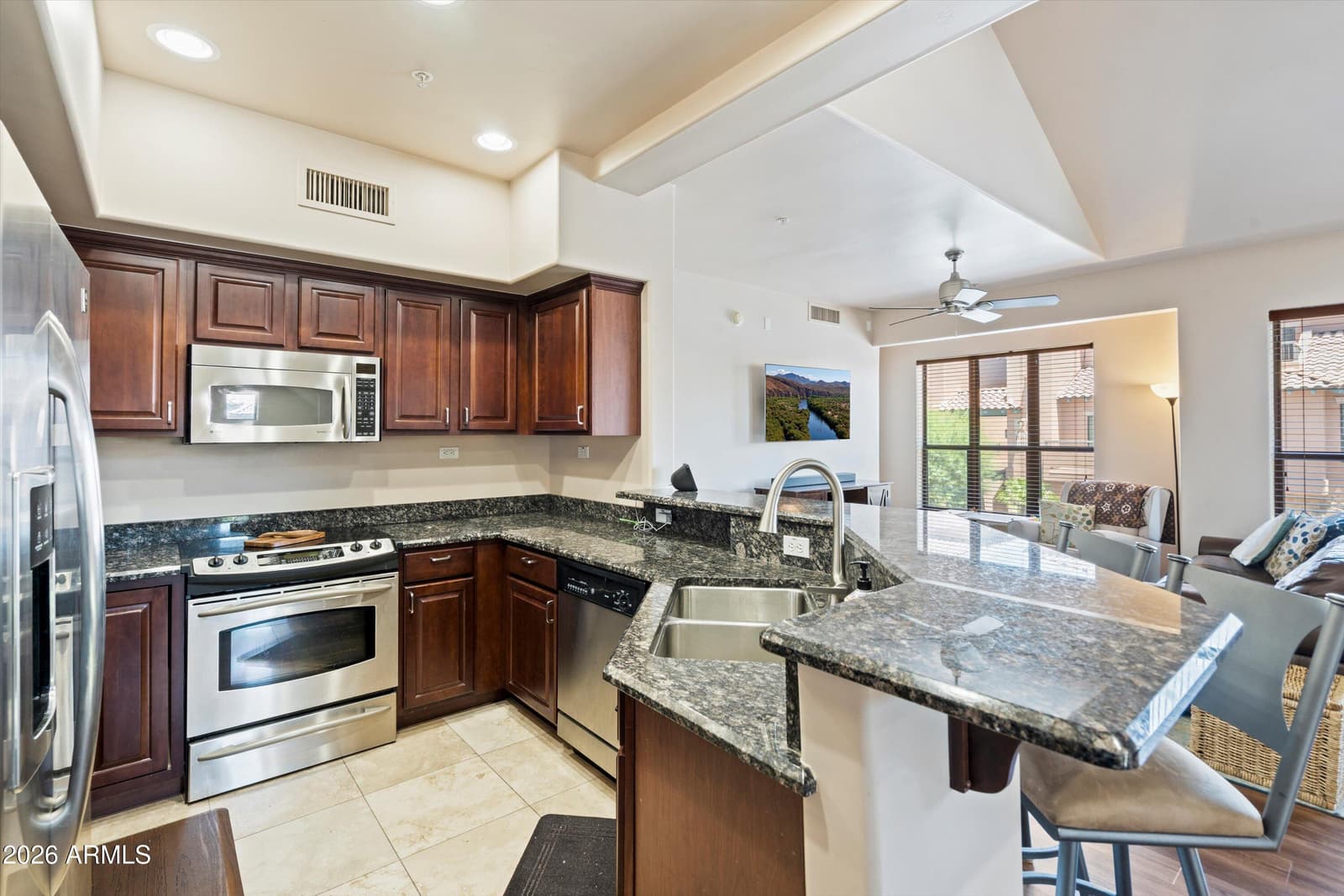 20660 N 40TH Street 2117, Phoenix, AZ 85050 — photo 5 of 27