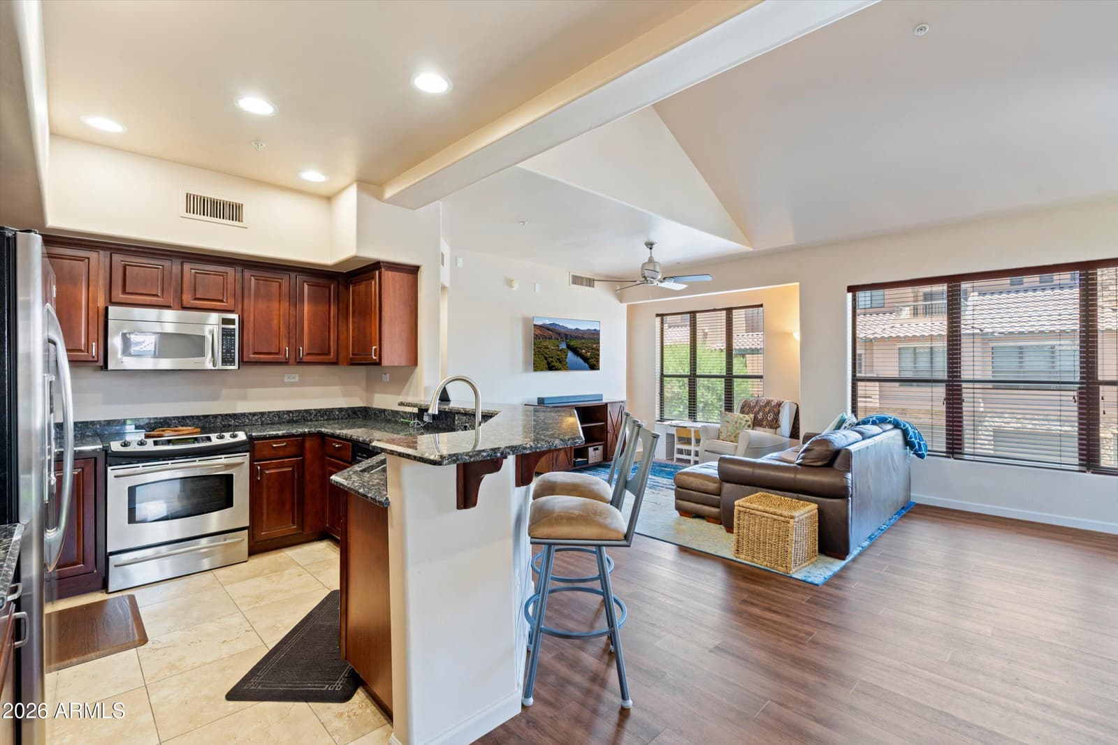 20660 N 40TH Street 2117, Phoenix, AZ 85050 — photo 4 of 27