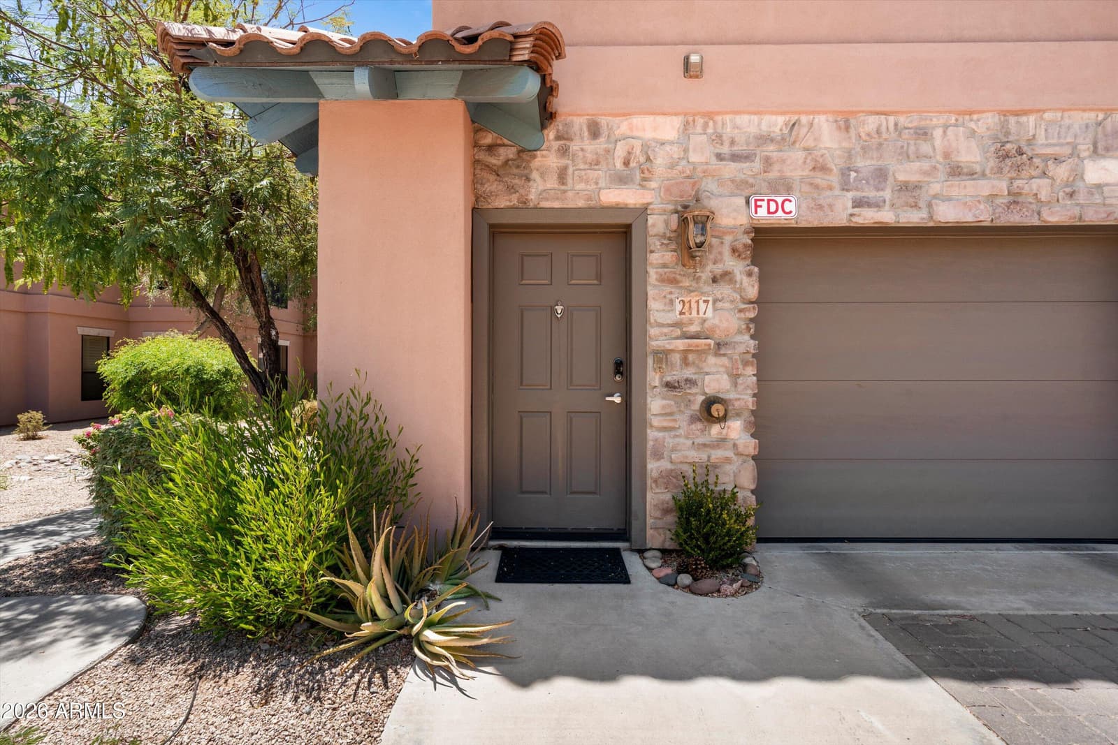 20660 N 40TH Street 2117, Phoenix, AZ 85050 — photo 2 of 27