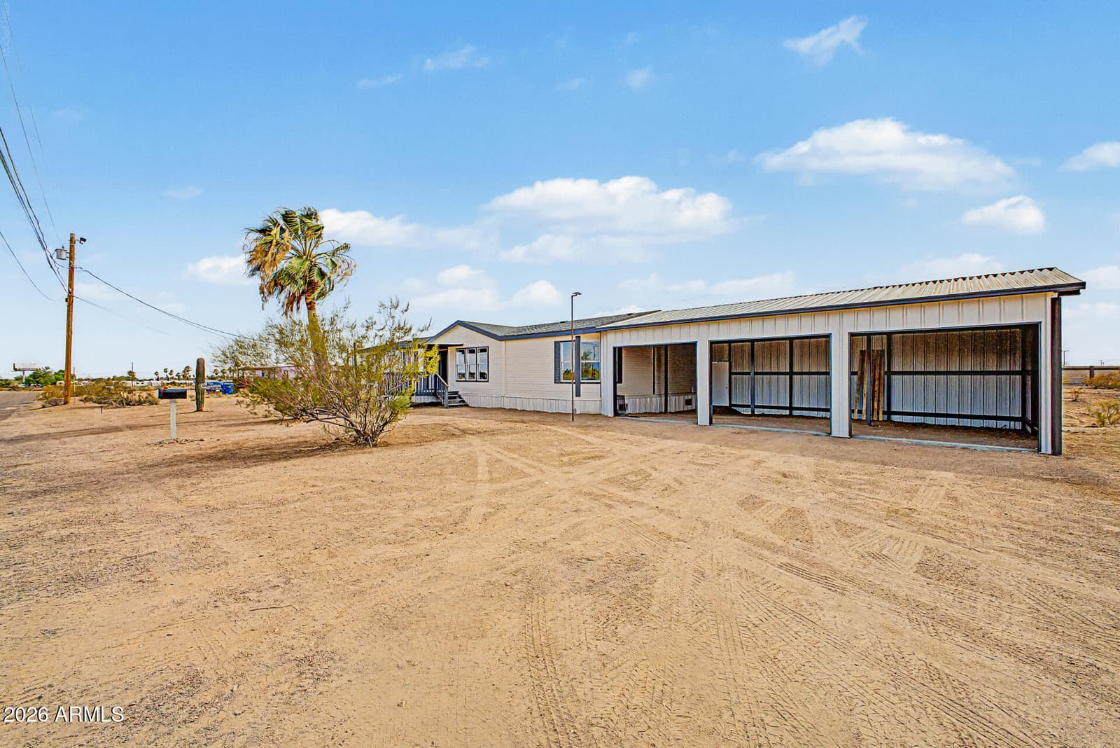 1480 S CHAPARRAL Road, Apache Junction, AZ 85119 — photo 4 of 39