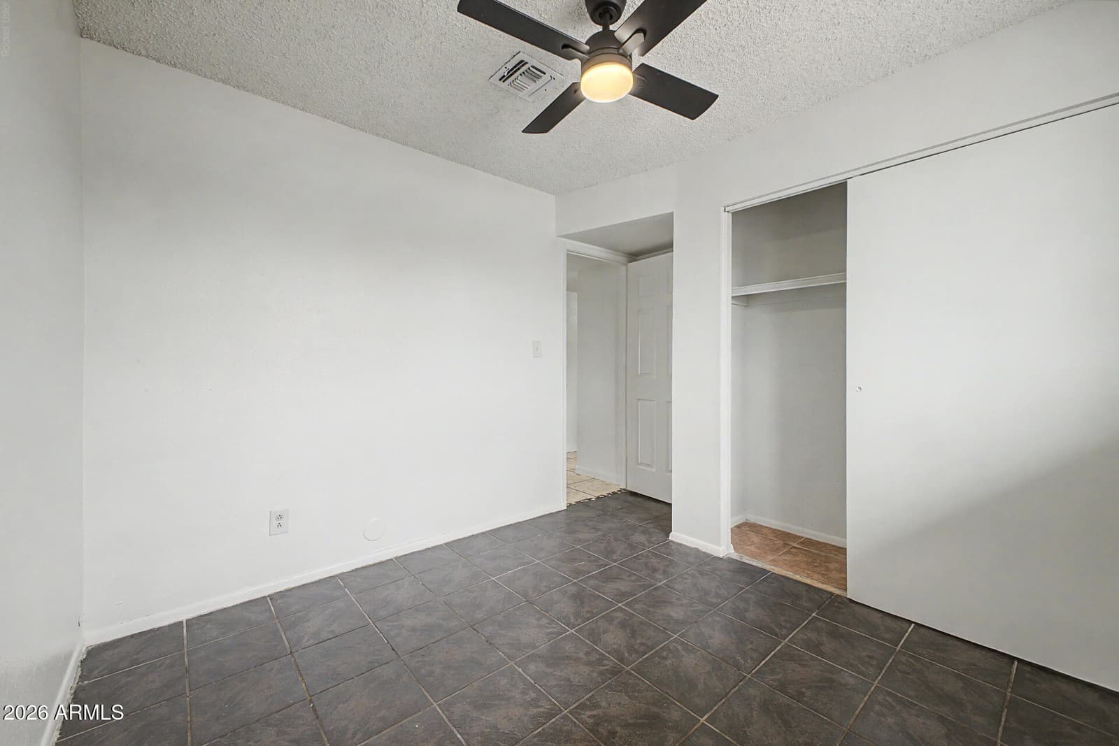 5536 W LA REATA Avenue, Phoenix, AZ 85035 — photo 20 of 28