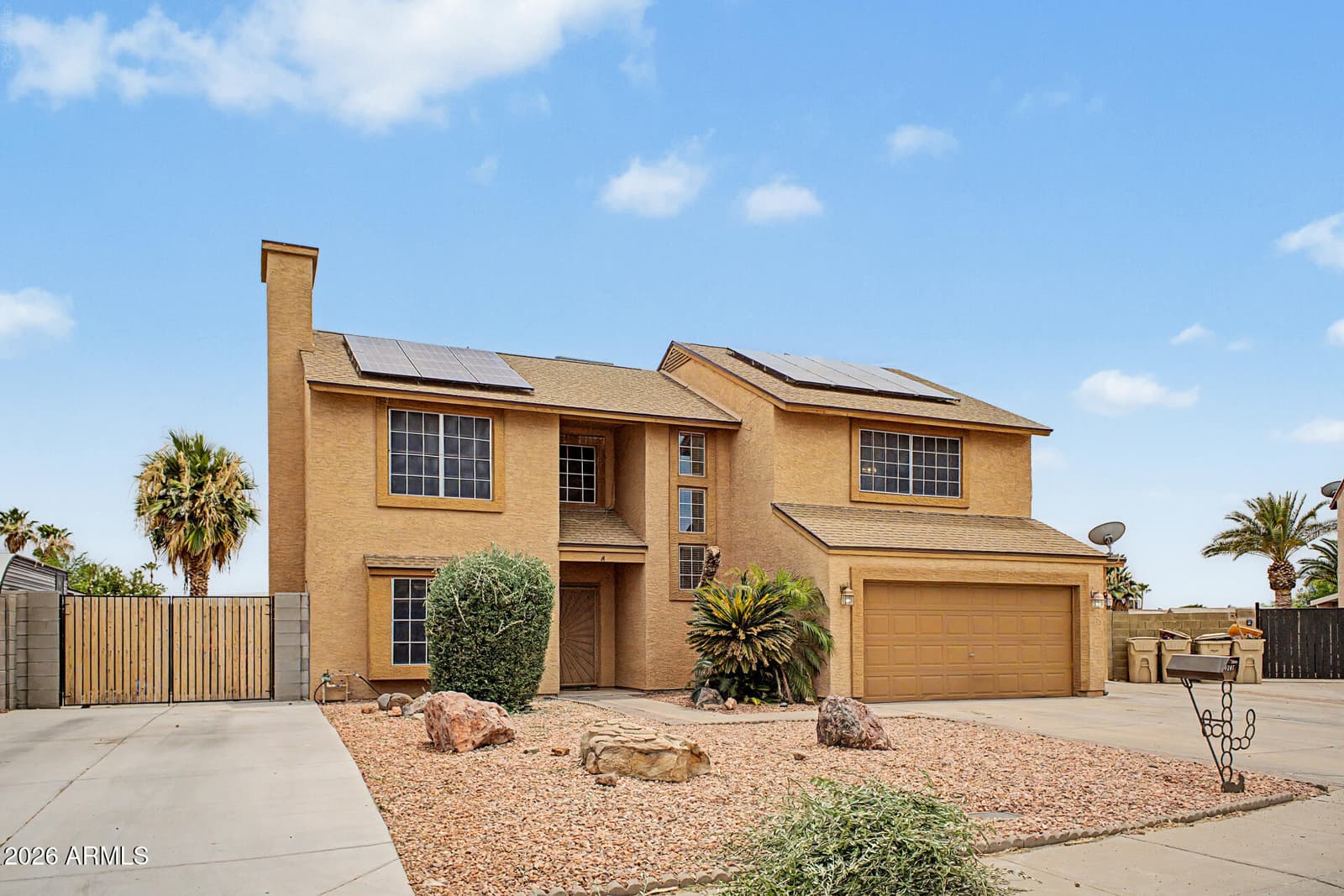 6207 W MAUI Lane, Glendale, AZ 85306 — photo 2 of 40