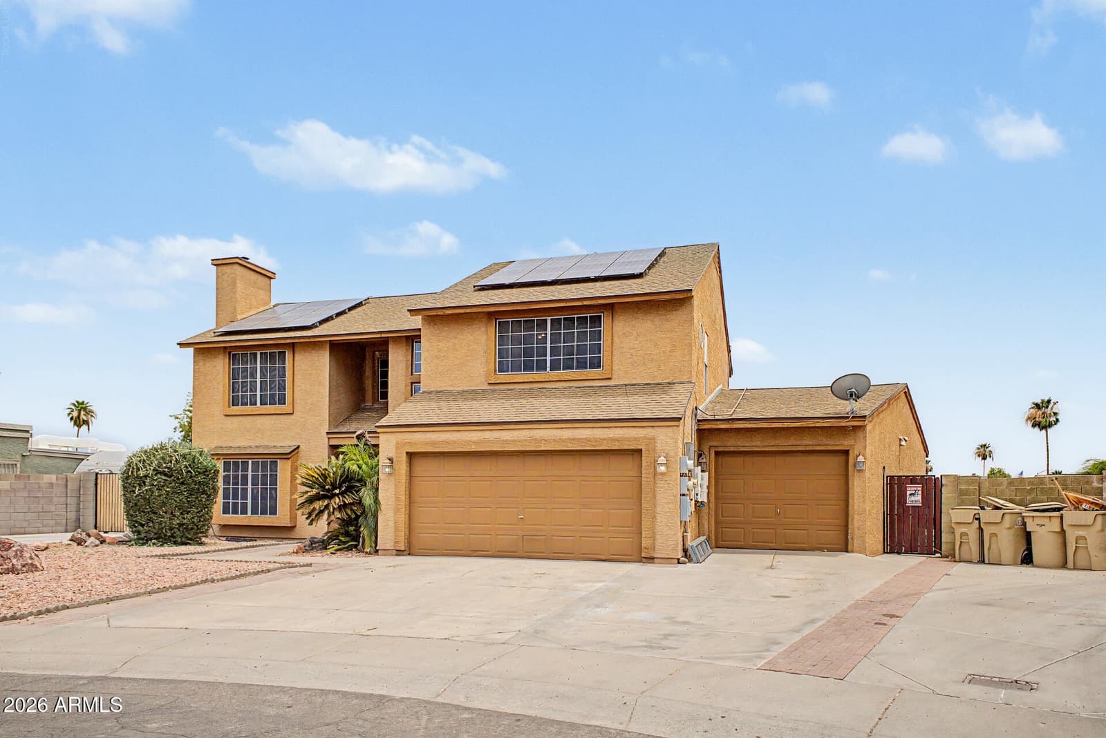 6207 W MAUI Lane, Glendale, AZ 85306 — photo 3 of 40