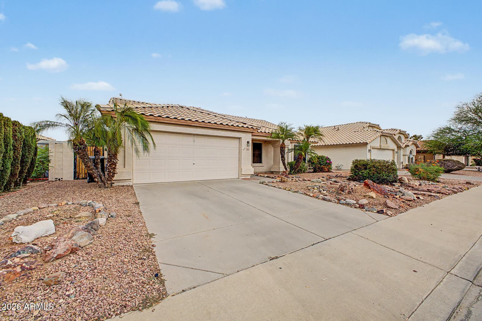 12412 W CAMBRIDGE Avenue, Avondale, AZ 85392 — photo 3 of 35