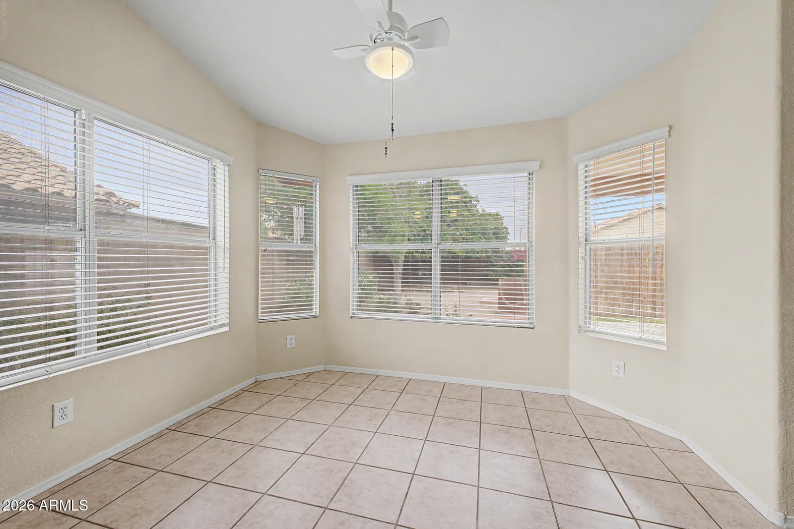 12412 W CAMBRIDGE Avenue, Avondale, AZ 85392 — photo 9 of 35