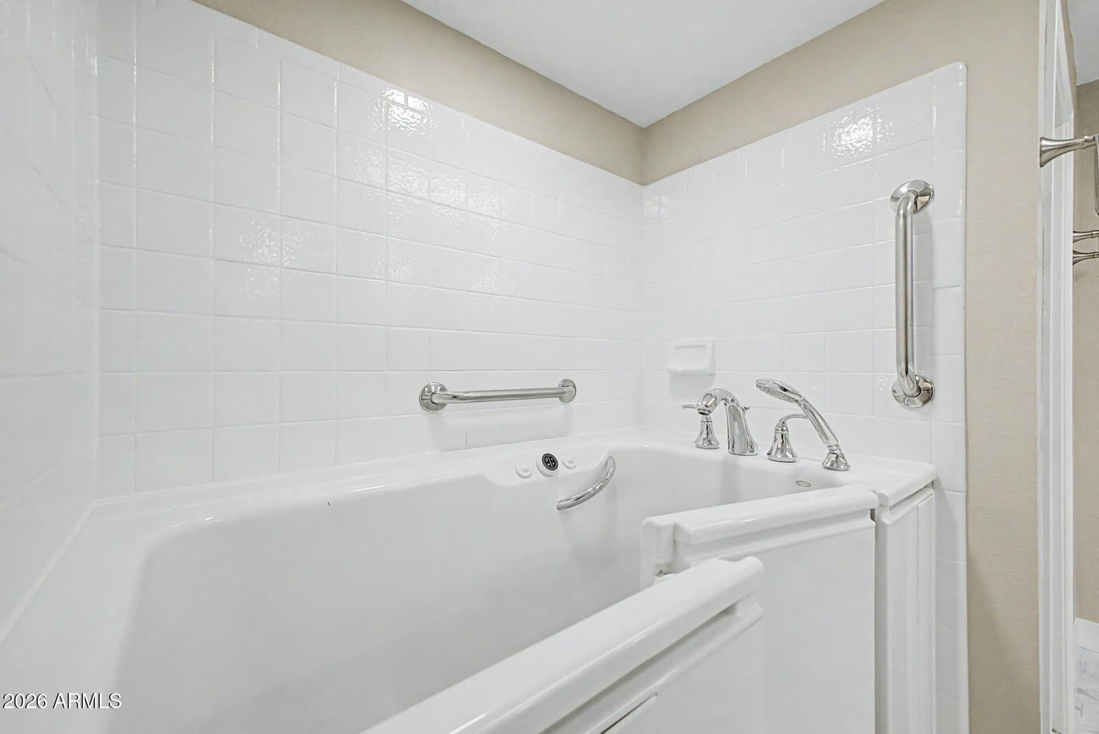 26402 S SEDONA Drive, Sun Lakes, AZ 85248 — photo 29 of 83