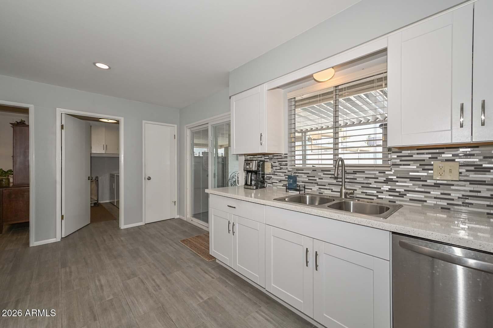 9463 N 111TH Avenue 9463 N, Sun City, AZ 85351 — photo 11 of 24