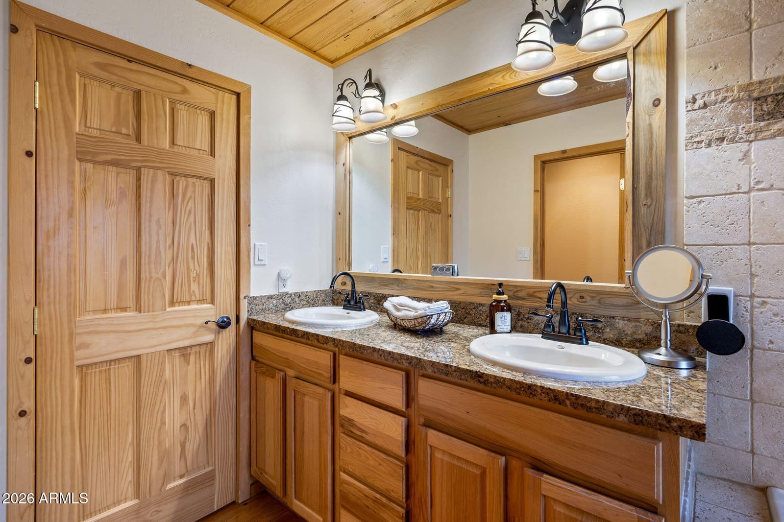 5027 WINTER HAWK Court, Lakeside, AZ 85929 — photo 14 of 32
