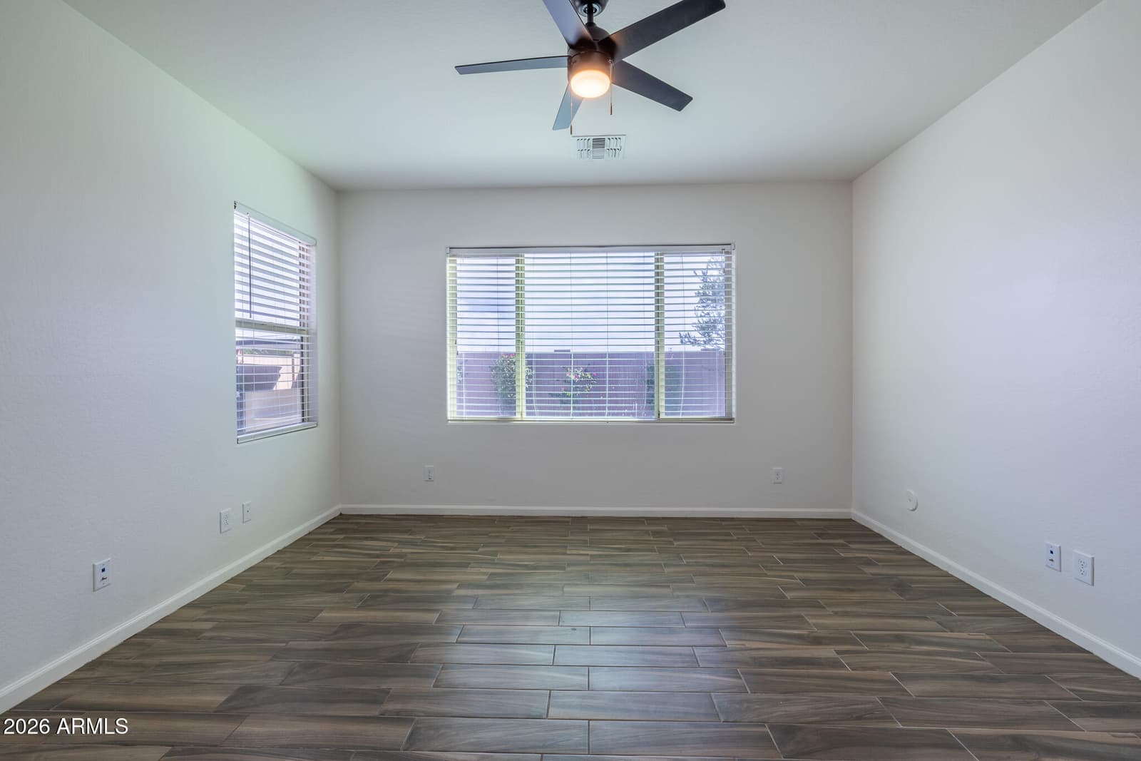 12247 W PRICKLY PEAR Trail, Peoria, AZ 85383 — photo 11 of 26