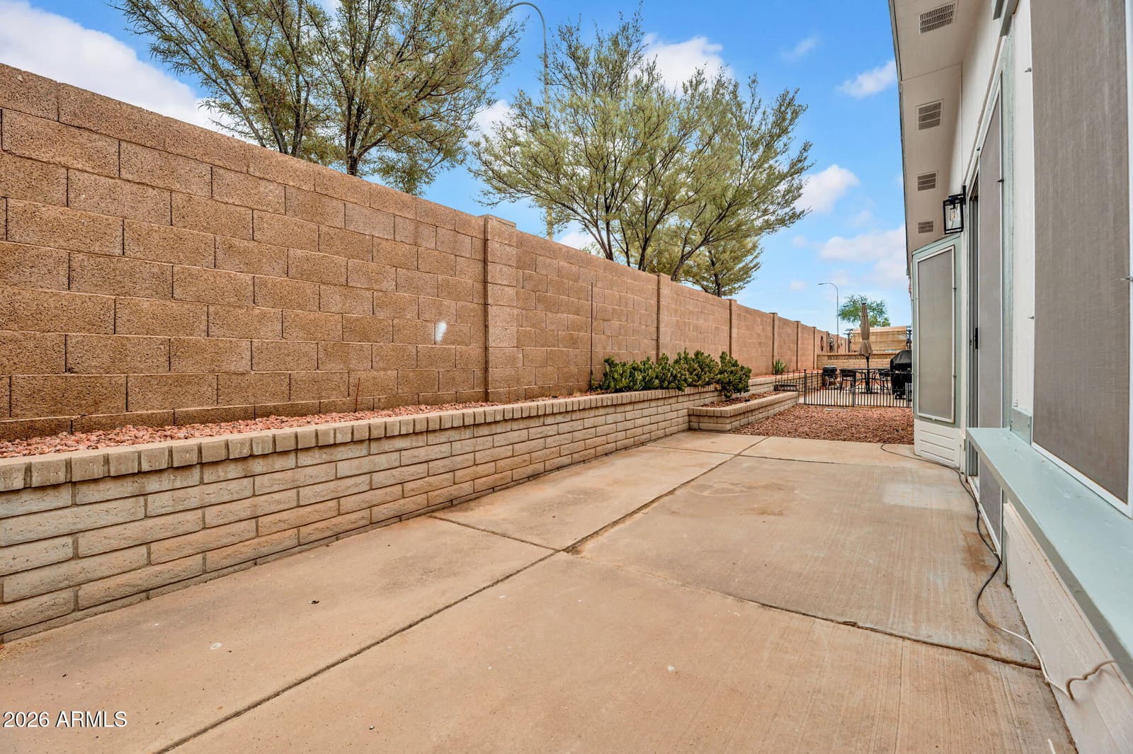 6081 S OAKMONT Drive, Chandler, AZ 85249 — photo 22 of 24