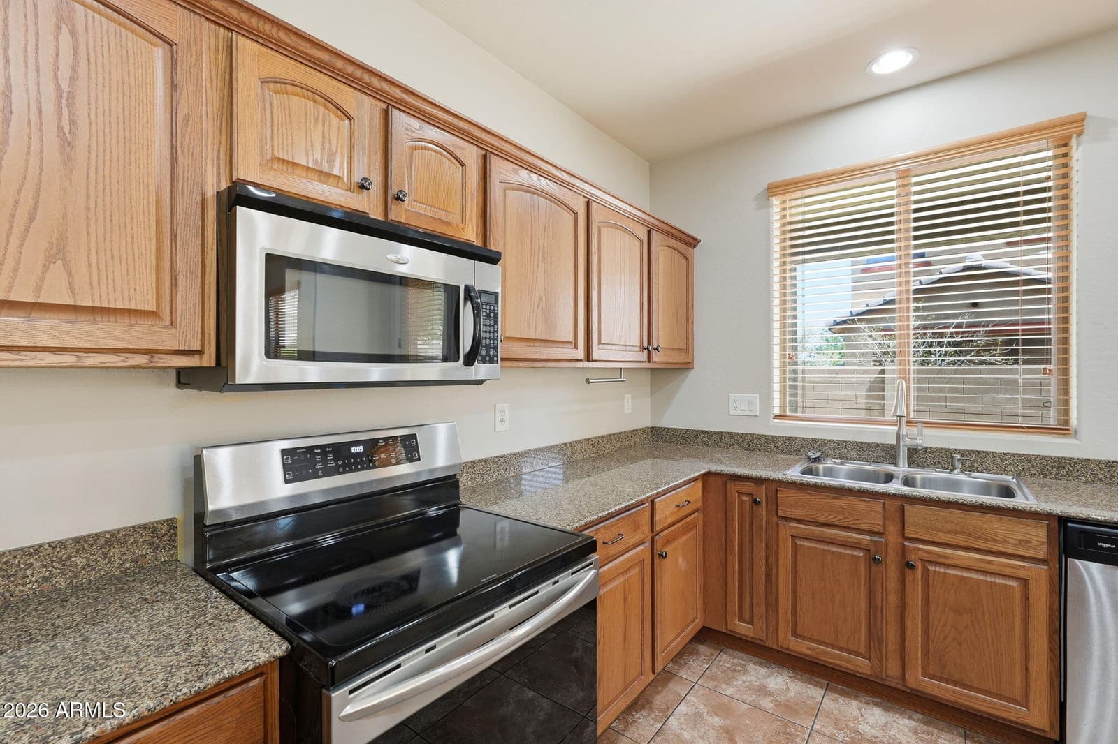 3246 E CARLA VISTA Drive, Gilbert, AZ 85295 — photo 17 of 46