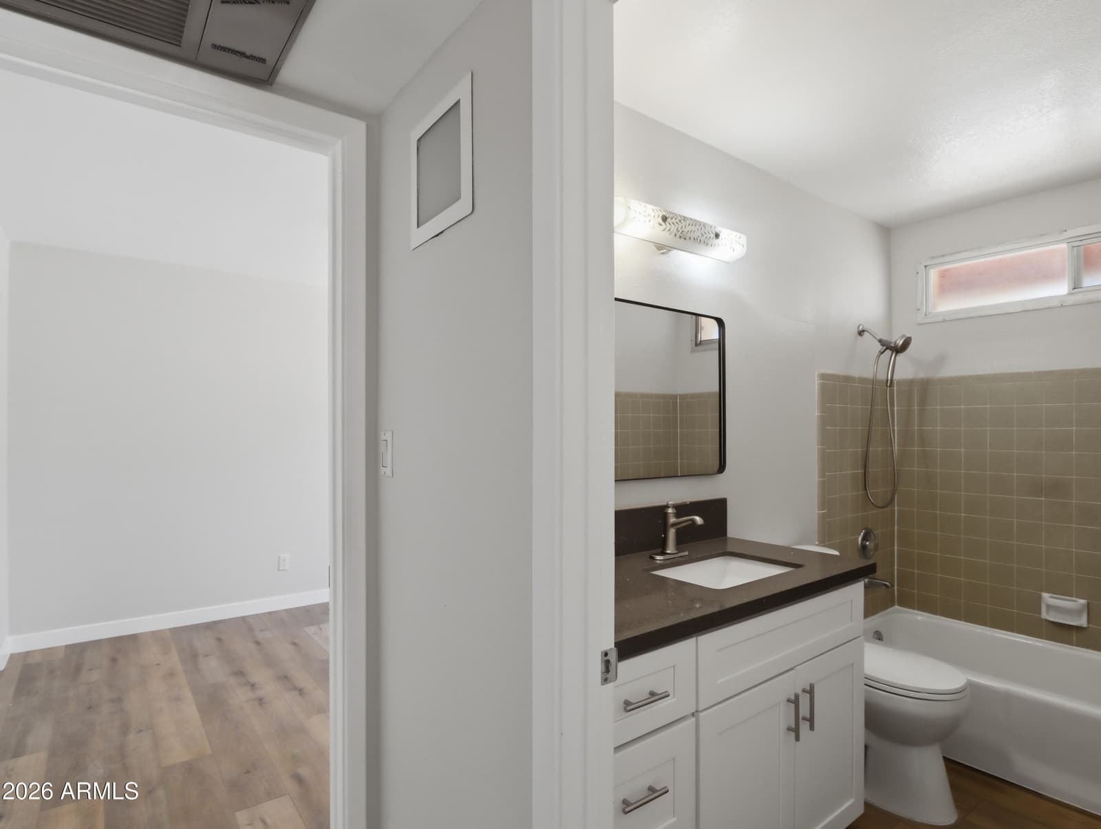 2949 W CACTUS WREN Drive, Phoenix, AZ 85051 — photo 14 of 37