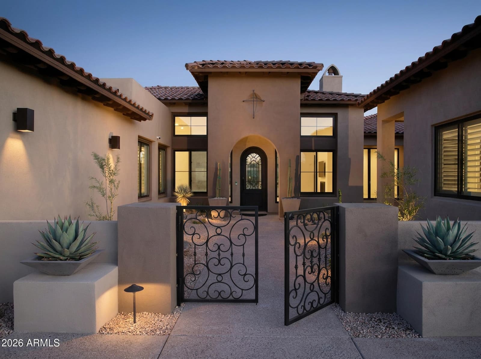 11969 E DESERT WILLOW Drive, Scottsdale, AZ 85255 — photo 2 of 42