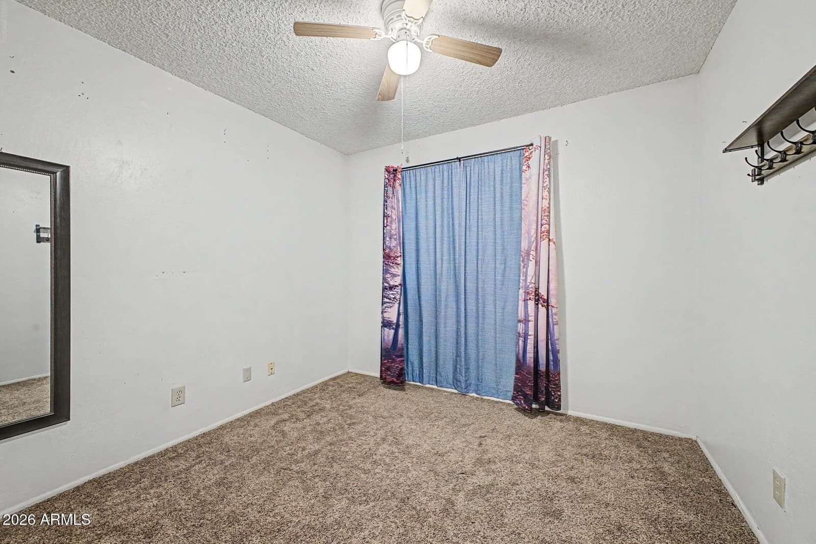 921 W VILLA THERESA Drive, Phoenix, AZ 85023 — photo 10 of 17