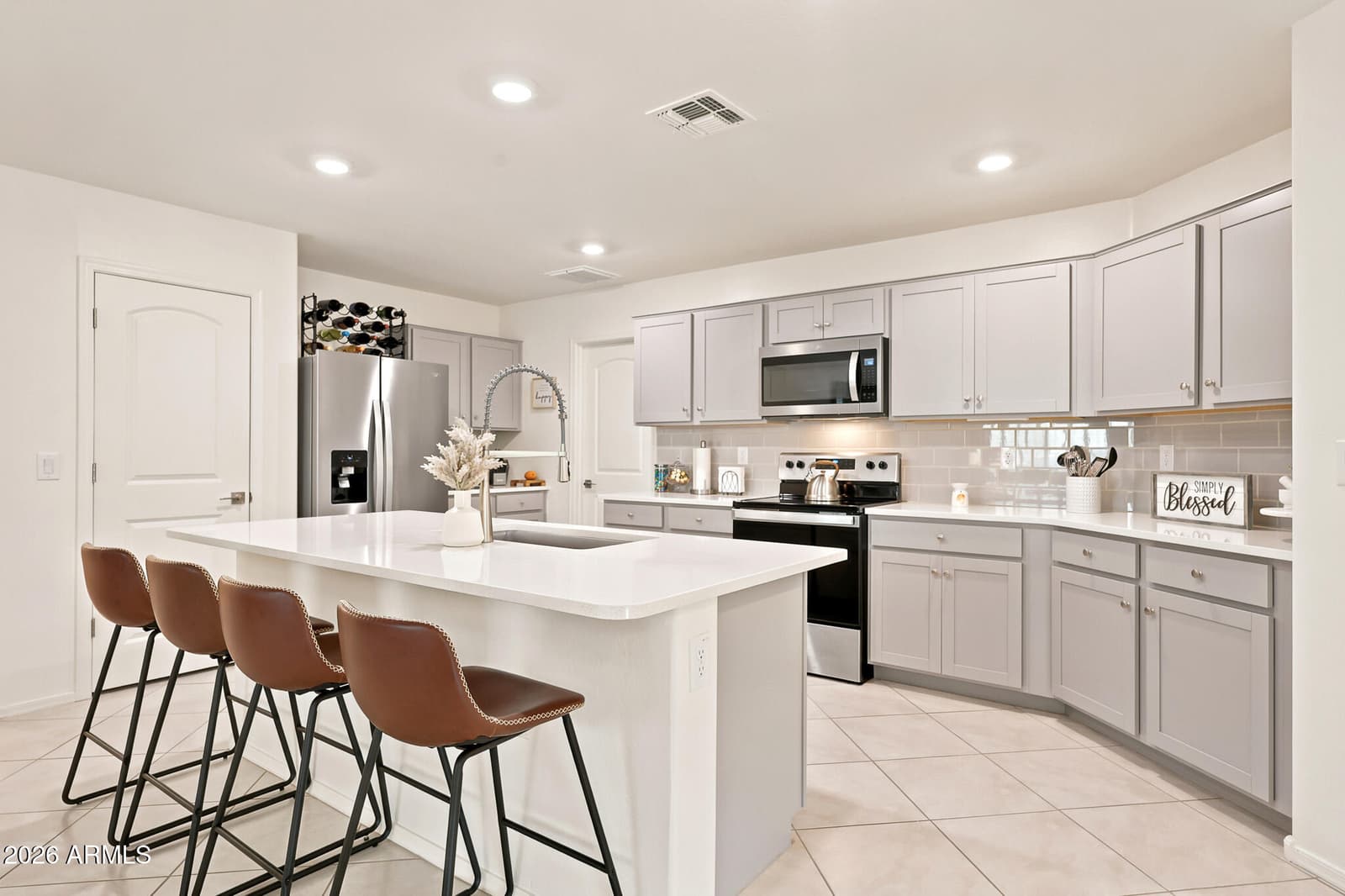 17776 W OBERLIN Way, Surprise, AZ 85387 — photo 5 of 36
