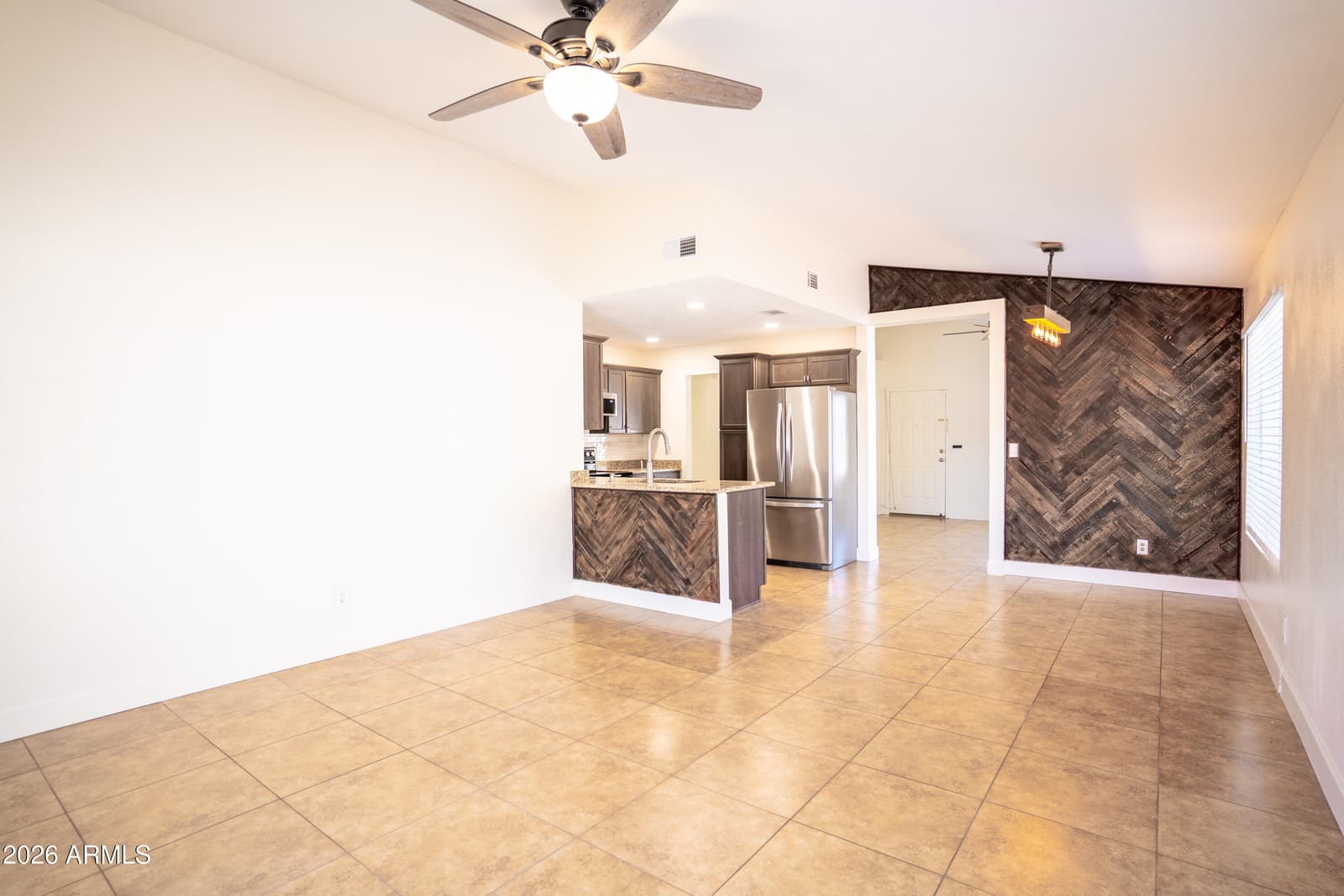 3131 W DONALD Drive, Phoenix, AZ 85027 — photo 5 of 19