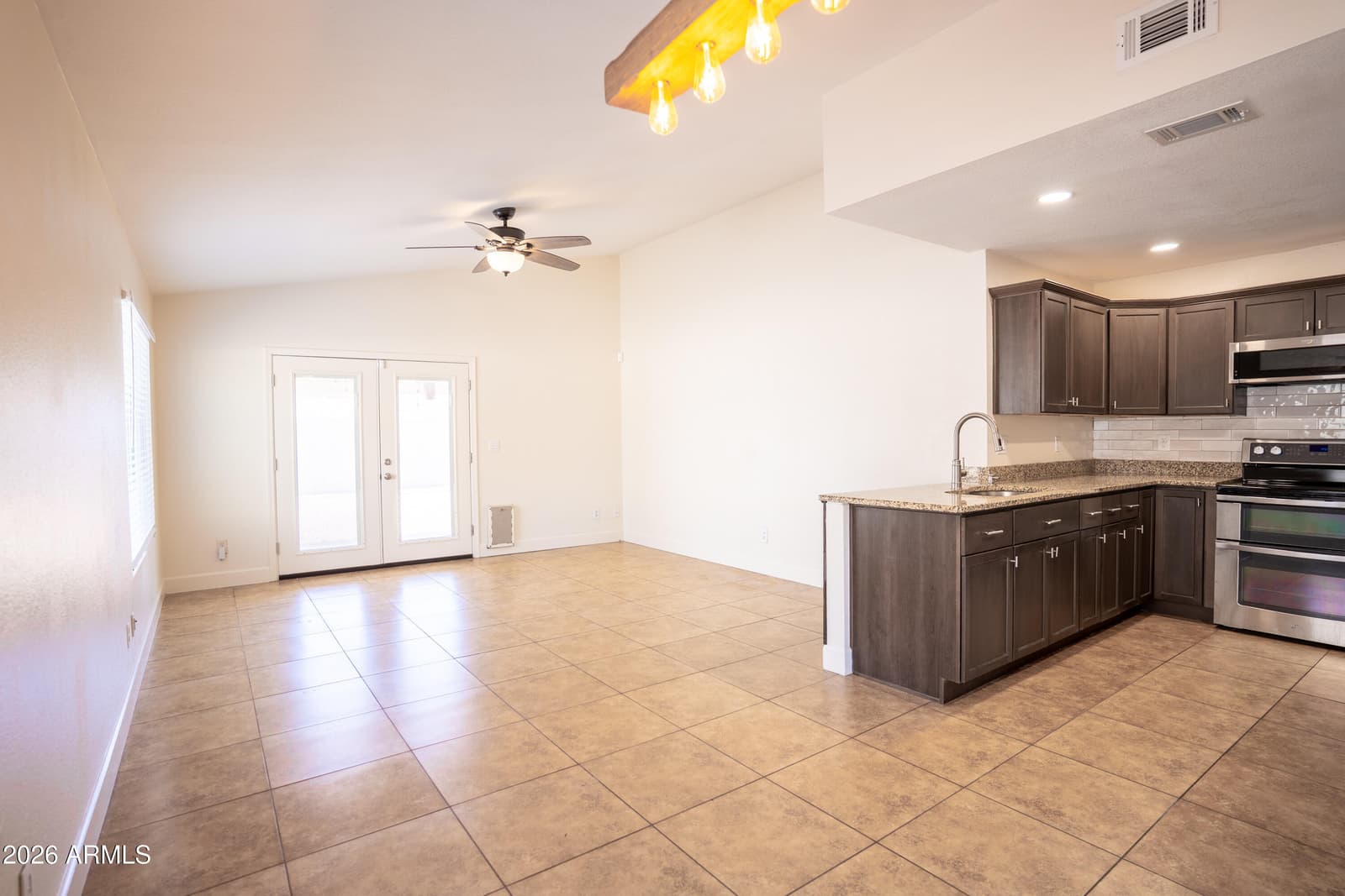 3131 W DONALD Drive, Phoenix, AZ 85027 — photo 6 of 19