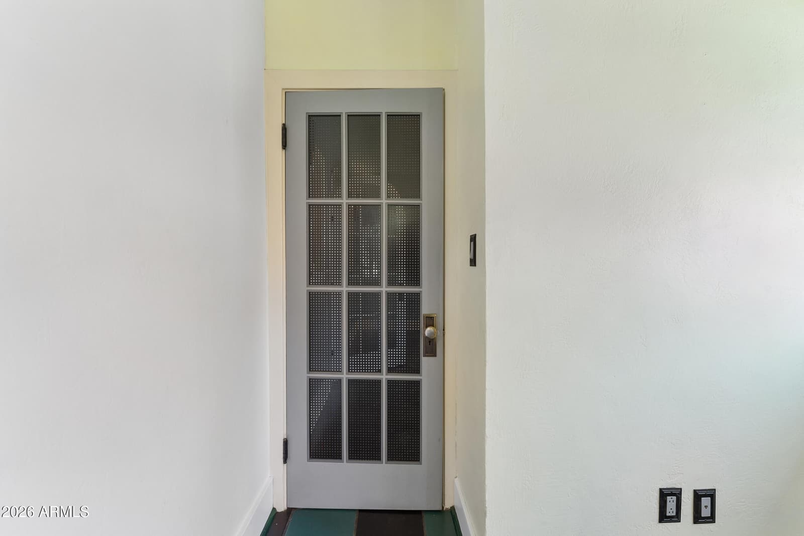 537 W Willetta Street, Phoenix, AZ 85003 — photo 4 of 87