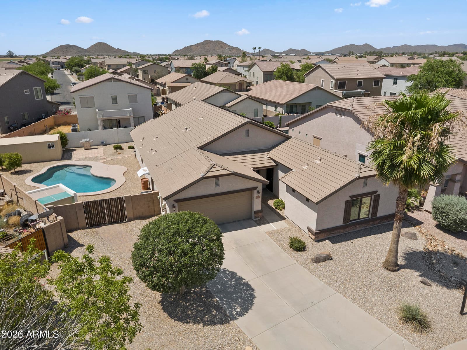 629 W DESERT VALLEY Drive, San Tan Valley, AZ 85143 — photo 24 of 29