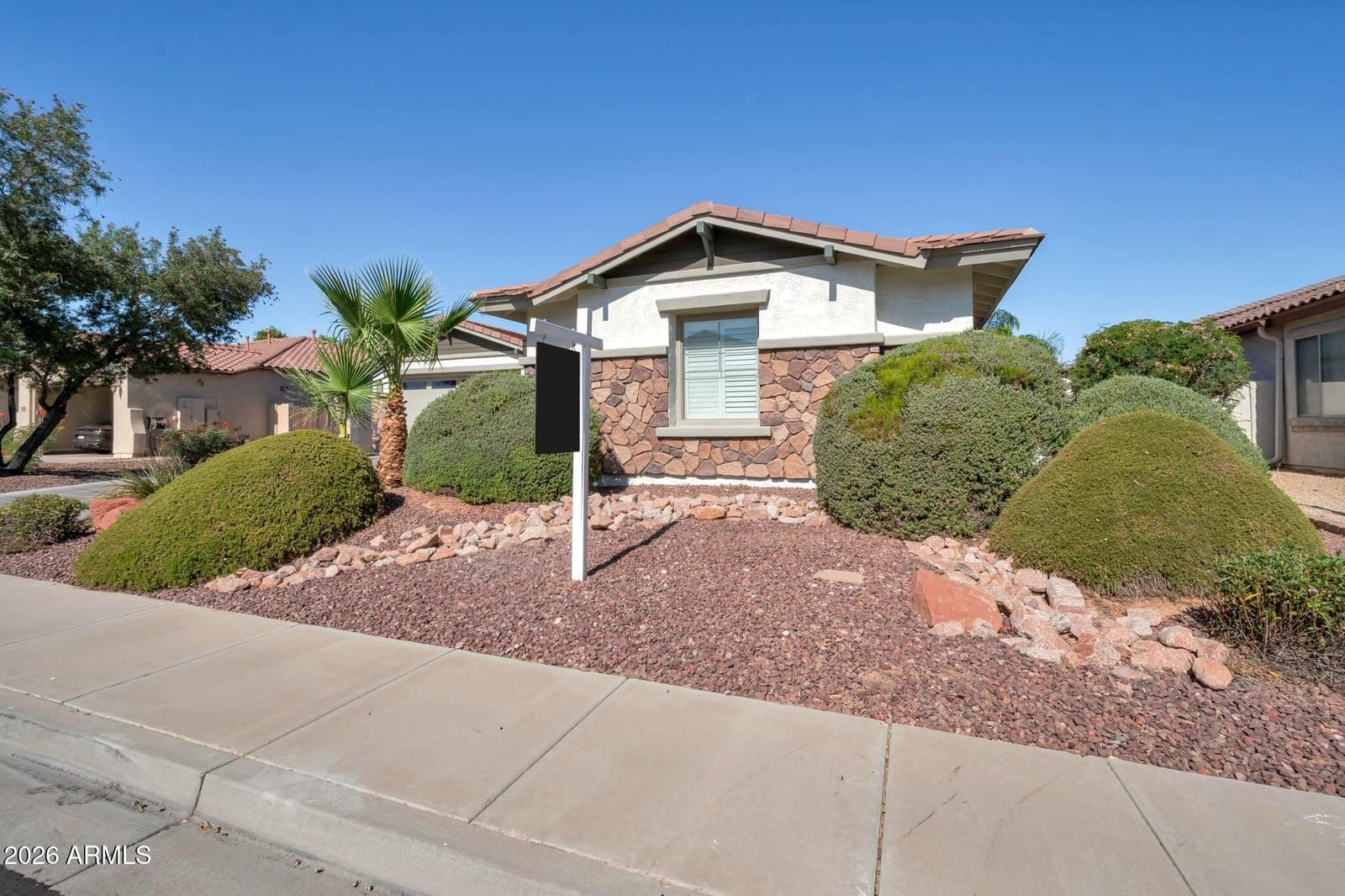 3380 S HOLGUIN Way, Chandler, AZ 85248 — photo 5 of 49