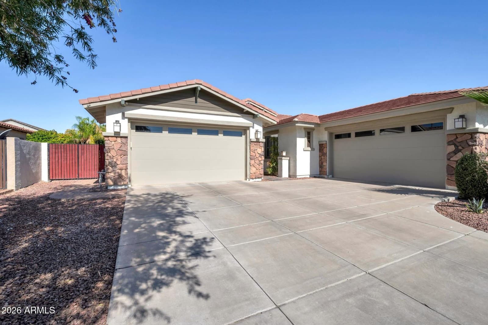 3380 S HOLGUIN Way, Chandler, AZ 85248 — photo 2 of 49