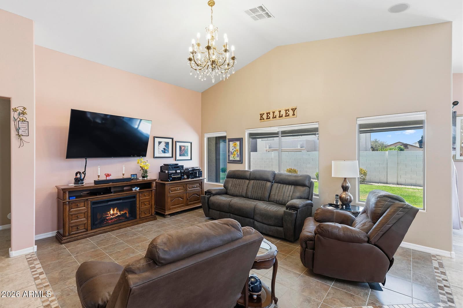 629 W DESERT VALLEY Drive, San Tan Valley, AZ 85143 — photo 11 of 29
