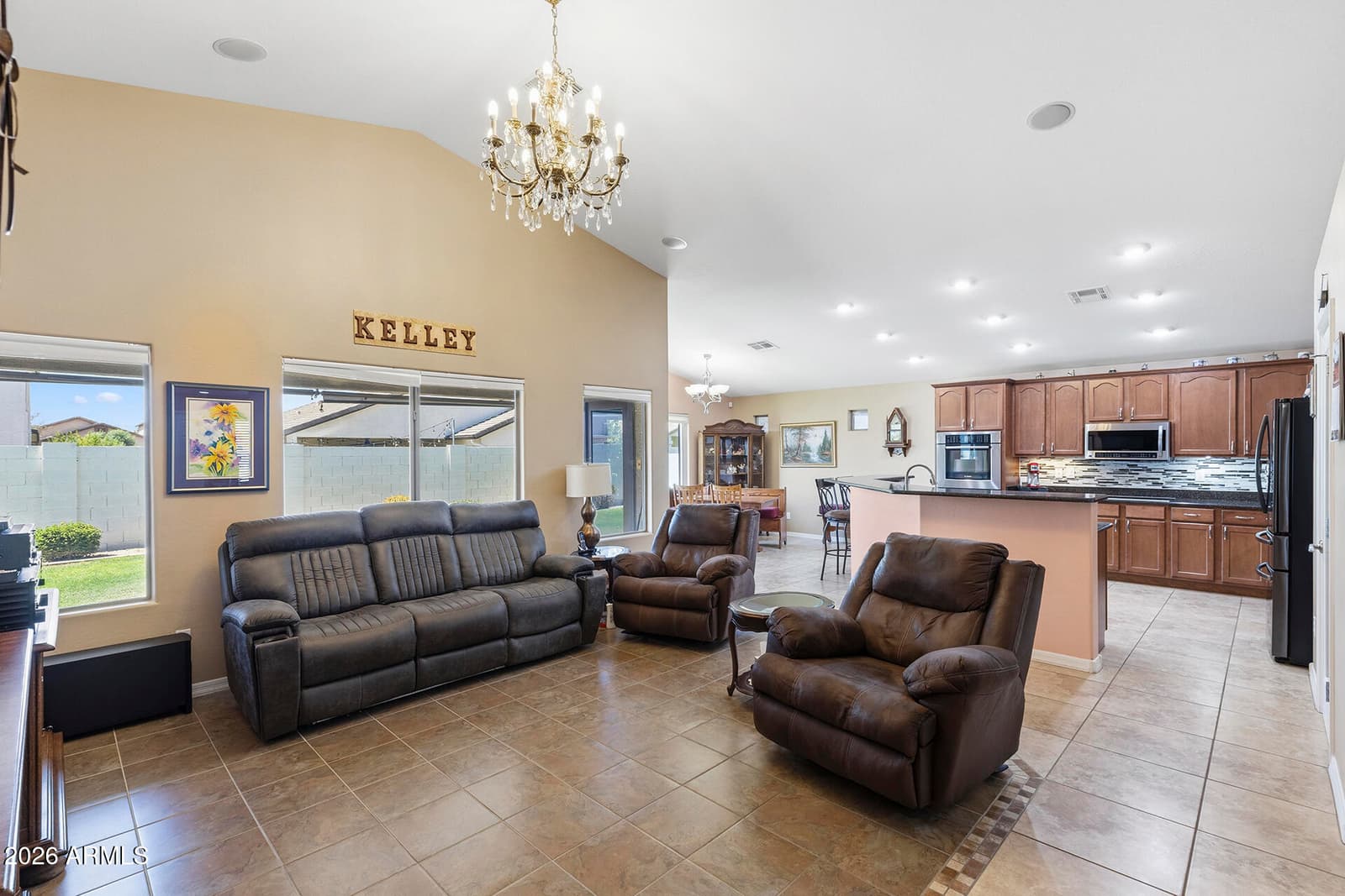 629 W DESERT VALLEY Drive, San Tan Valley, AZ 85143 — photo 12 of 29